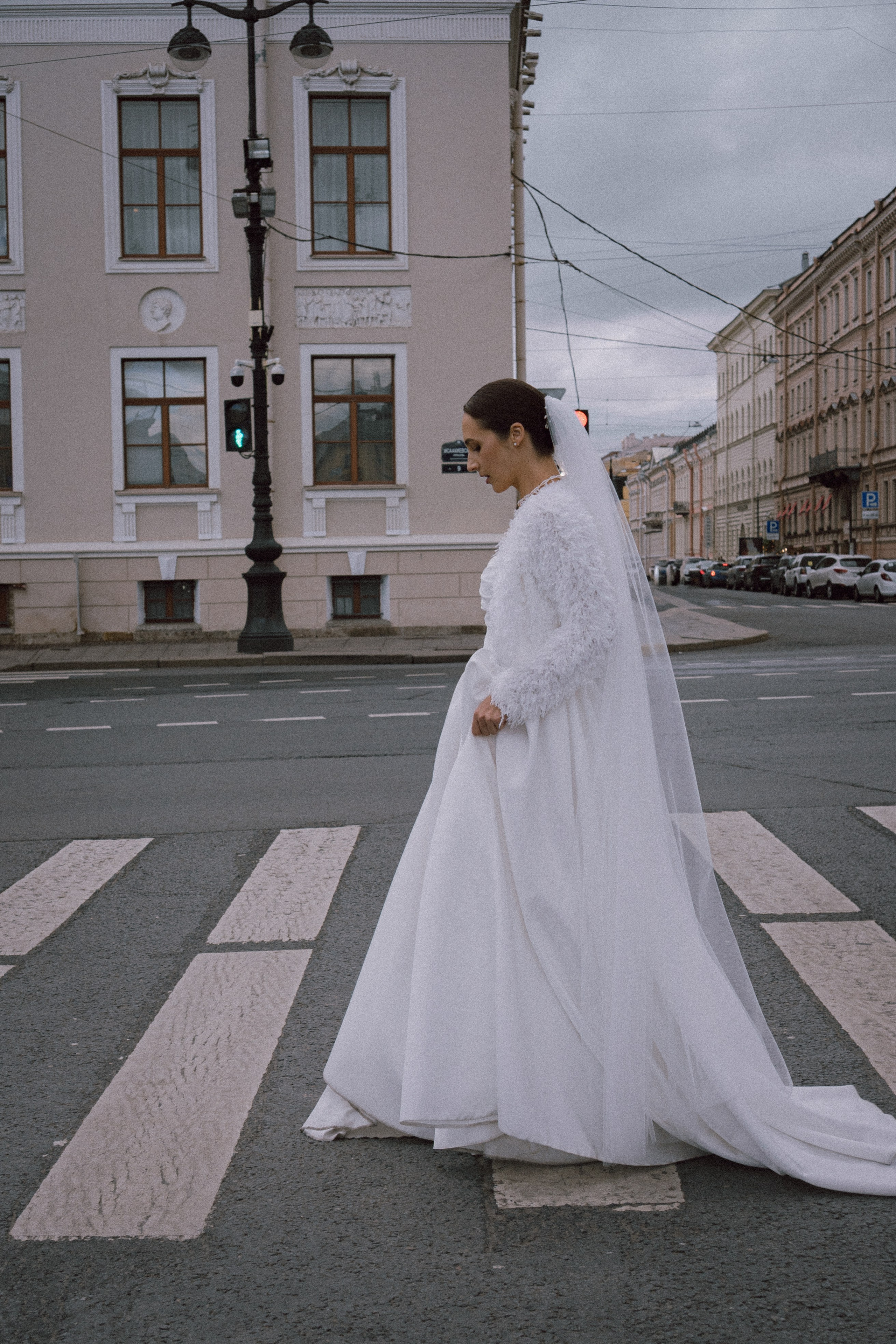 СВАДЕБНАЯ ПРОГУЛКА В САНТК-ПЕТЕРБУРГЕ (ИСАКИЕВСКИЙ СОБОР, ЗИМНЯЯ КАНАВКА, ЭРМИТАЖ И БОЛЬШАЯ МОРСКАЯ УЛИЦА). Профессиональный фотограф, Санкт-Петербург — Виктория Богомолова