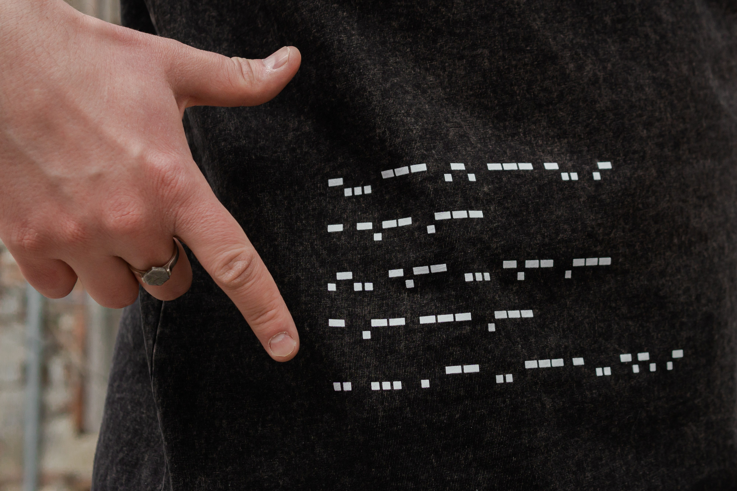 Съемка мерча БЛТ* Semiotica в городе. Фотограф-анималист Ксения Воробьева, Москва