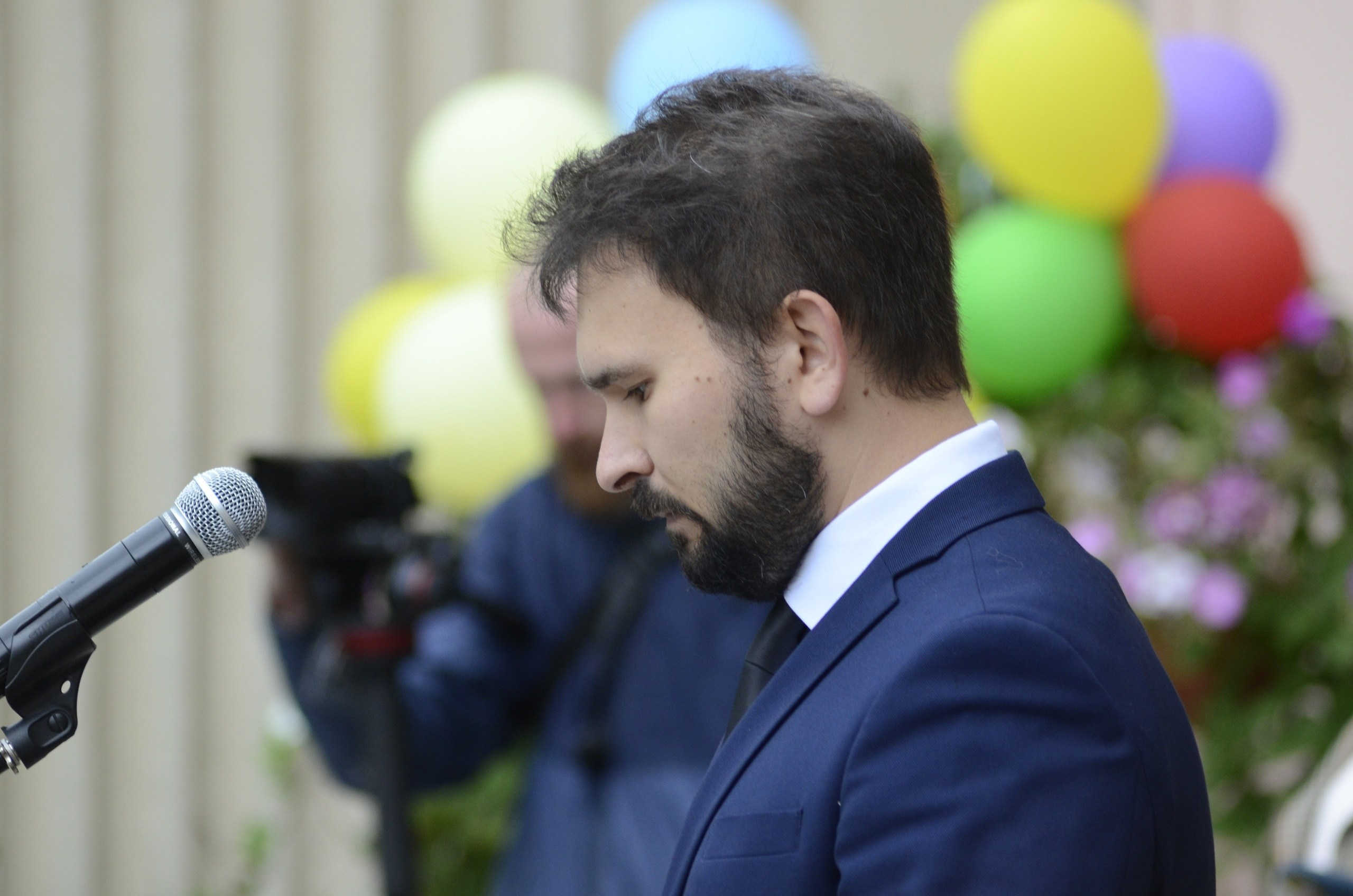 Ведущий спортивных, деловых мероприятий