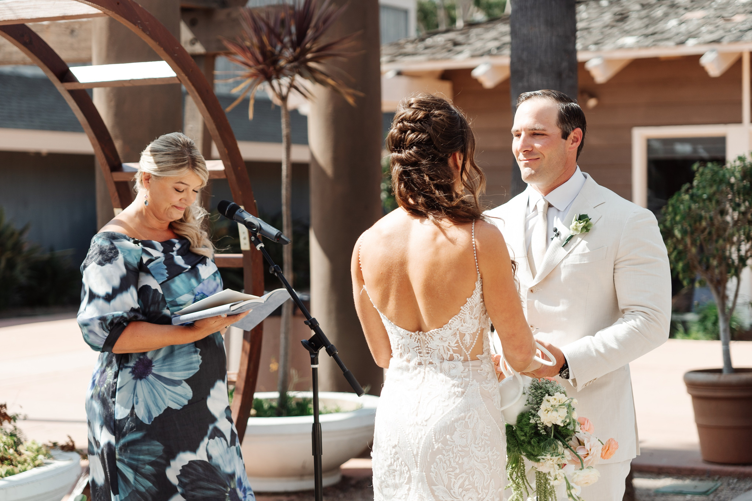 2025-08-16_BryanAmber. Ретушер Зенькевич Света