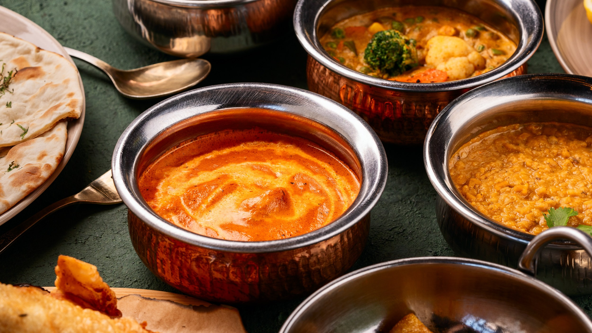 Фуд-фотограф в Самаре — съёмка блюд и напитков для меню ресторанов Профессиональная фуд-съёмка в Самаре — фотограф еды для кафе и гастробаров Съёмка еды для меню и соцсетей — food photographer Samara Фотограф еды в Самаре — предметная съёмка блюд для ресторанов и брендов Фуд-фотосессия в студии Самары — стильная съёмка блюд Фуд фотограф Самара