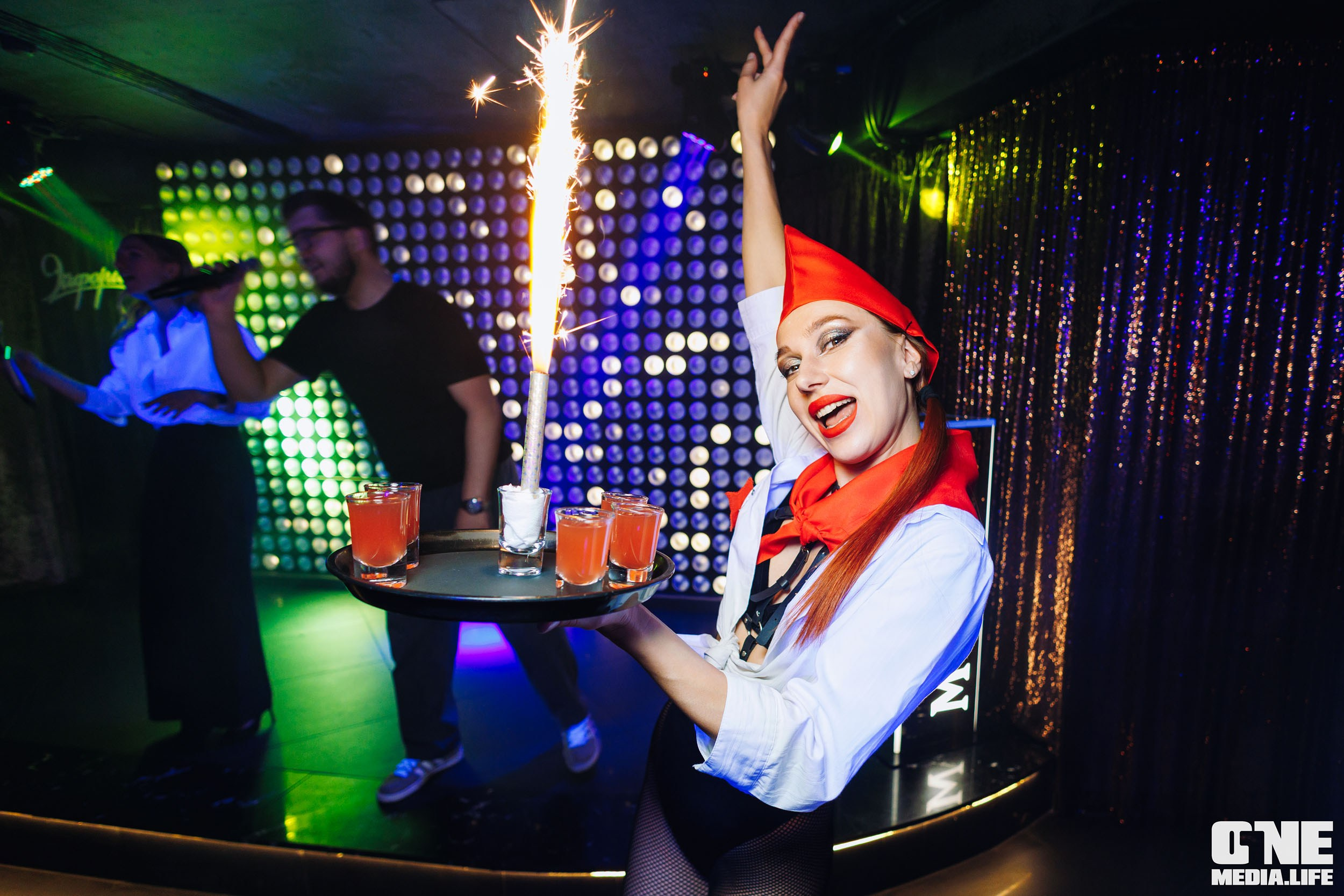 Фоторепортаж из караоке-клуба Эйфория. One Media Life: фоторепортажи, фотоотчеты с мероприятий и заведений