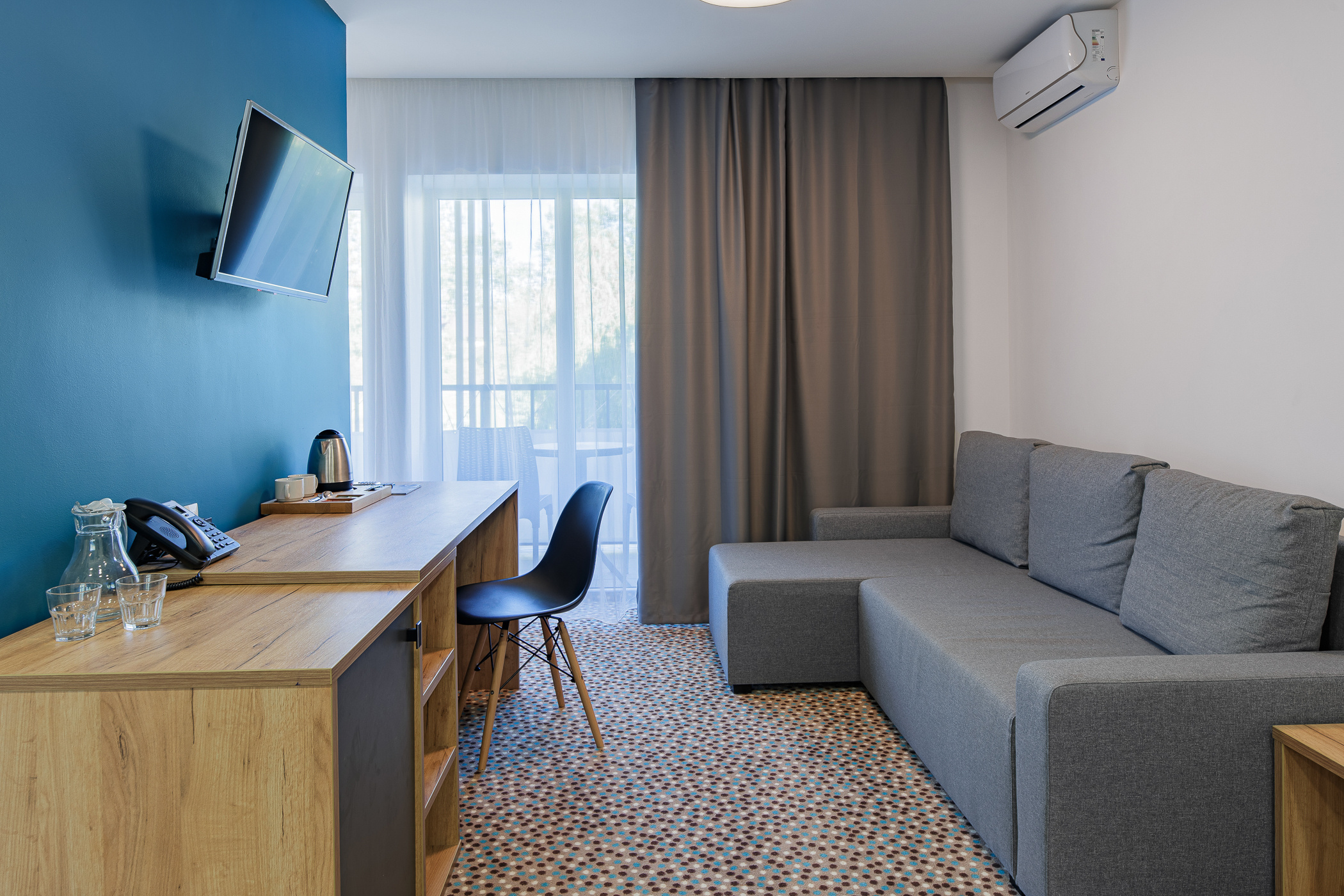 Renatphoto-Интерьерный фотограф в Витязево. Профессиональная фотосъёмка интерьеров, предметная фотосессия еды для меню г. Анапа