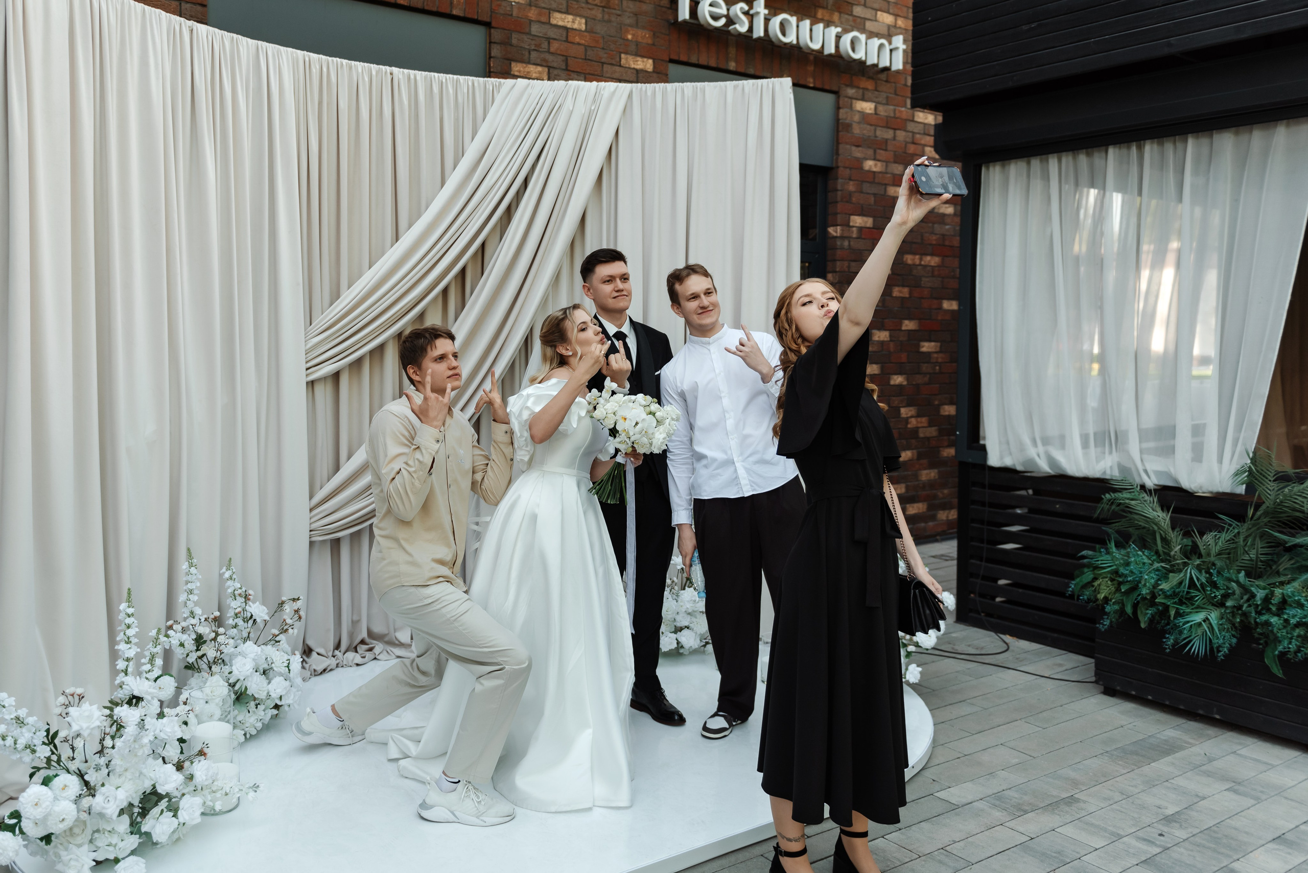 Денис и Анастасия. Свадебный и семейный фотограф в Алексеевке Марина Купреева