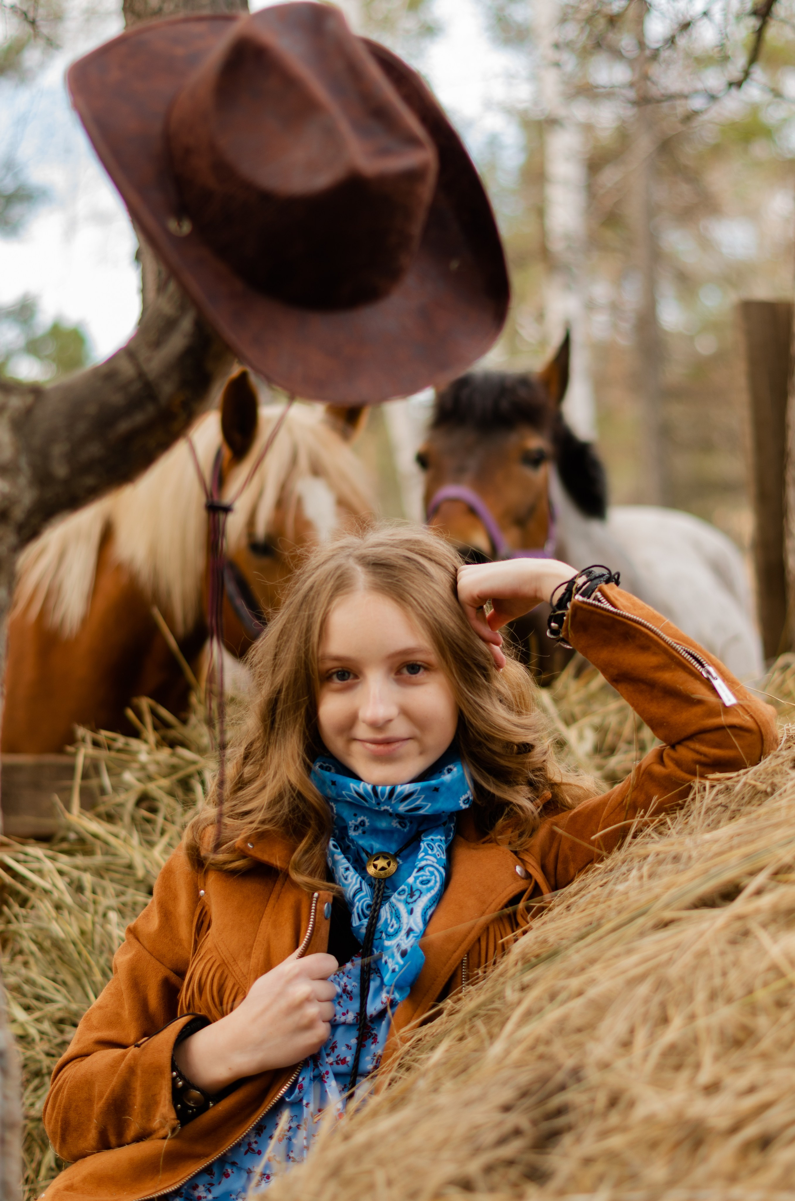 Ковбойская девчонка. Фотограф Марина Доглядная Челябинск фотосессии с лошадьми, мотоциклами