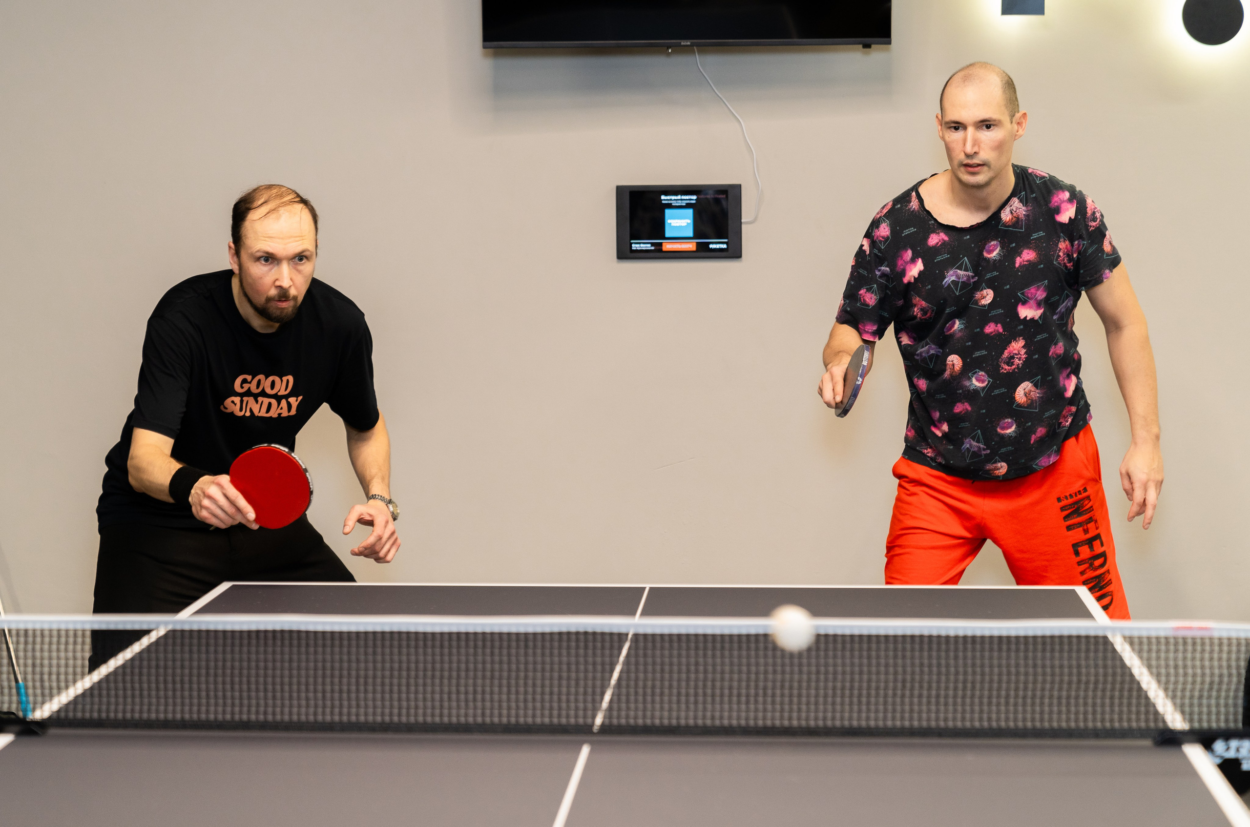 Пинг-понг клуб Ракетка, Брусницын квартал, клуб Ракетка Санкт-Петербург, клуб настольного тенниса в Санкт-Петербурге, пинг-понг клуб в Брусницын квартале Санкт-Петербург 