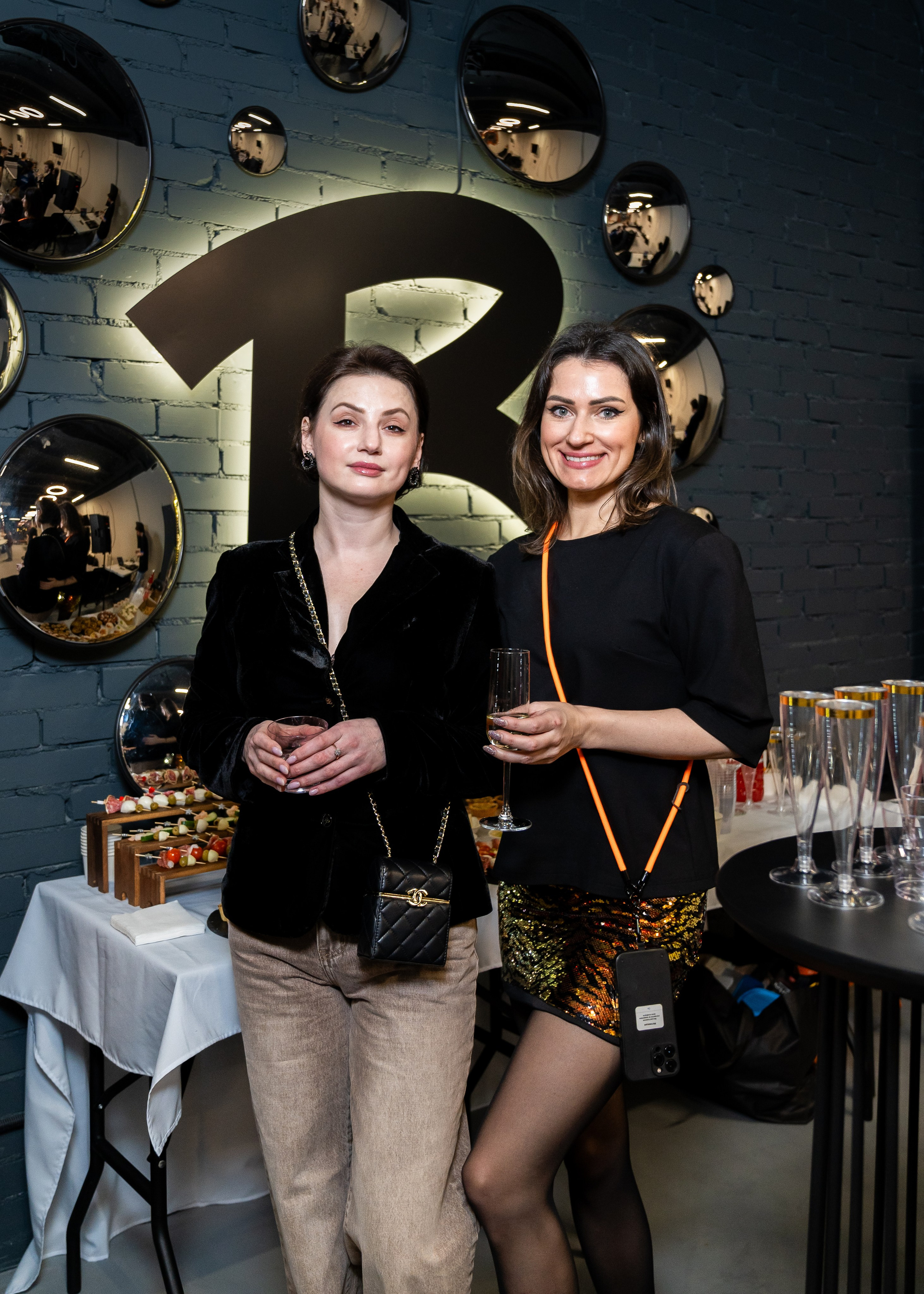 Пинг-понг клуб Ракетка, Брусницын квартал, клуб Ракетка Санкт-Петербург, клуб настольного тенниса в Санкт-Петербурге, пинг-понг клуб в Брусницын квартале Санкт-Петербург 