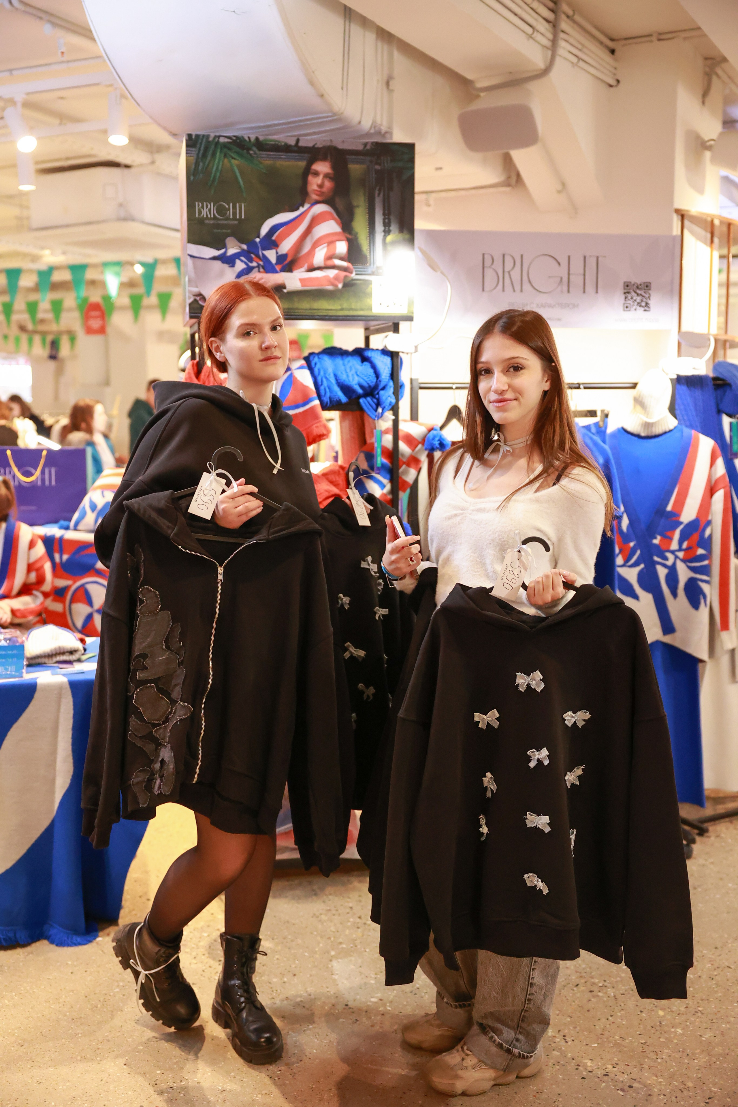 2–3 марта 2024 в пространстве «Три вокзала. Депо» / День 2 / фото Саша Жукова. Фотоотчеты «Ламбада-маркета»