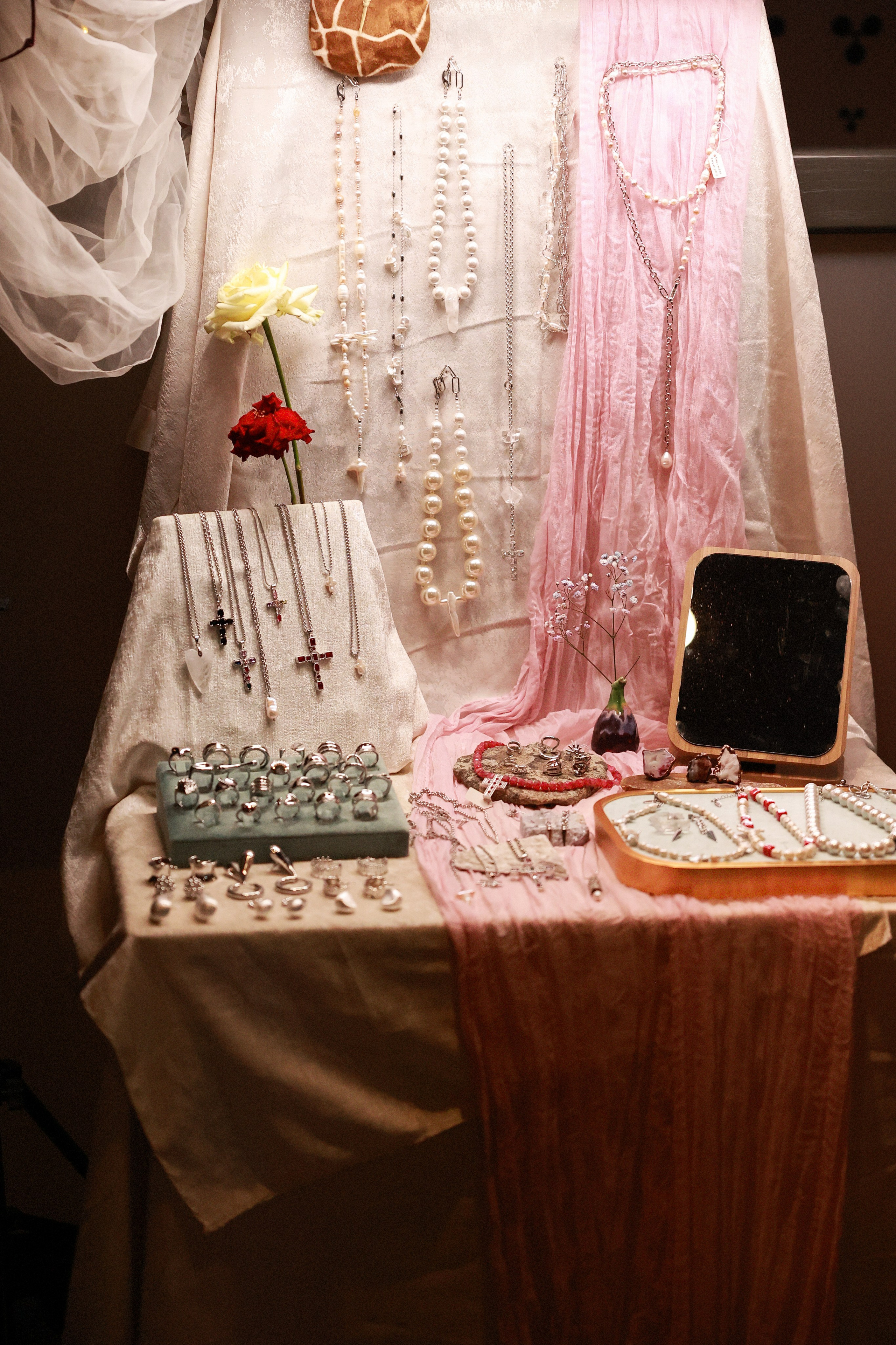 7–8 марта 2025 в пространстве «Три вокзала. Депо» / День 1 / фото Саша Жукова. Фотоотчеты «Ламбада-маркета»