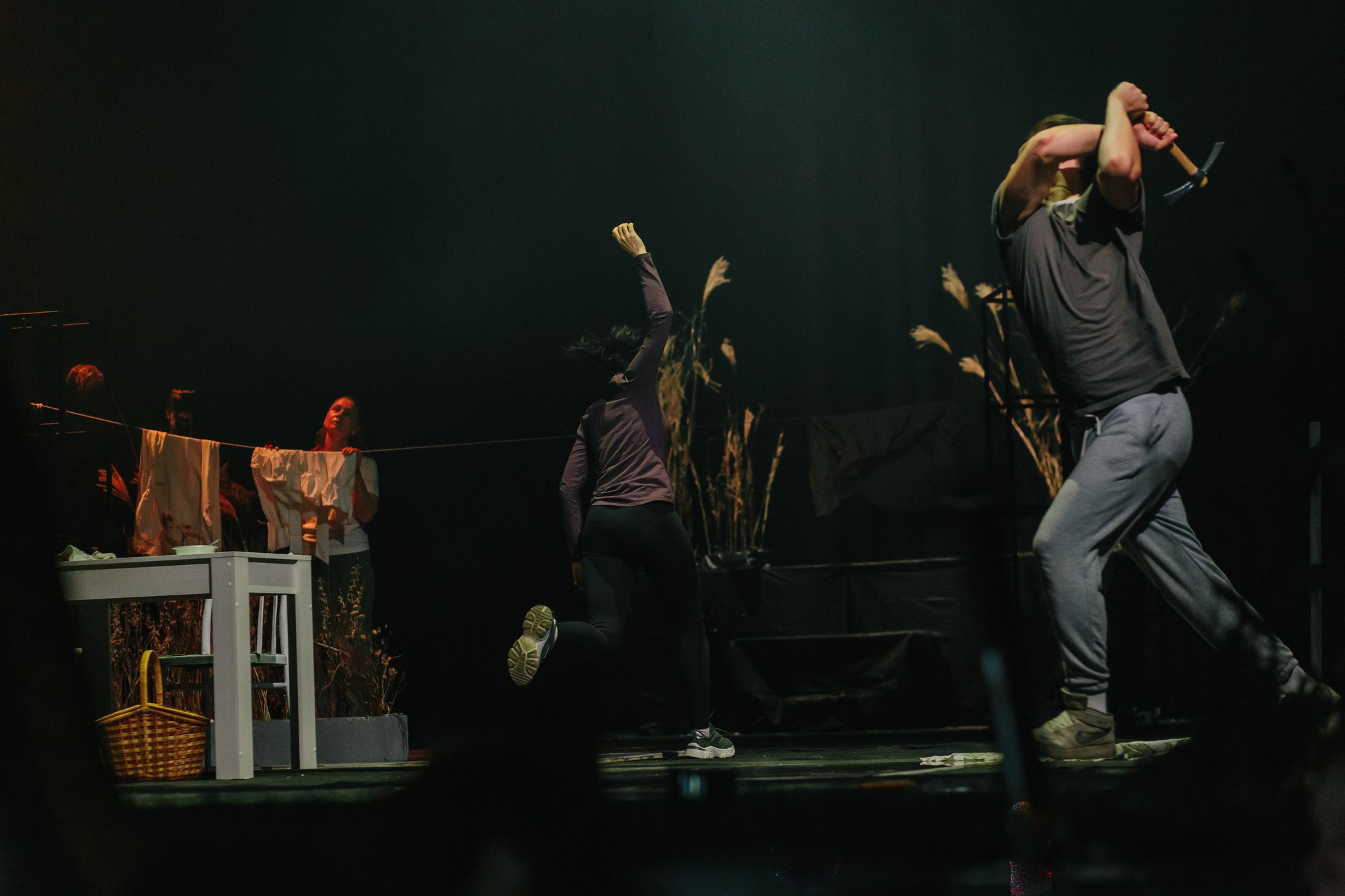 Спектакль Приглушенные голоса в Театре Академии танца Б. Эйфмана (+репетиция). Семейный и портретный фотограф в Санкт-Петербурге Андрей Воробьев