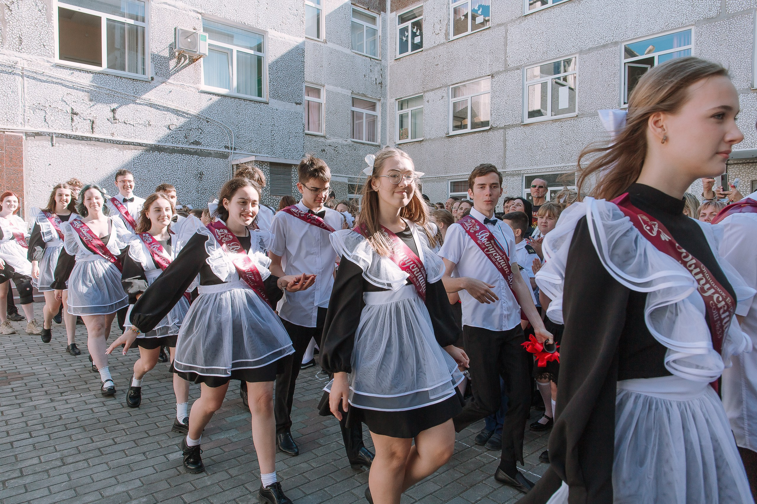 11 класс 33 школа. Выпускные альбомы Натальи Бутко: Новороссийск, Анапа, Геленджик