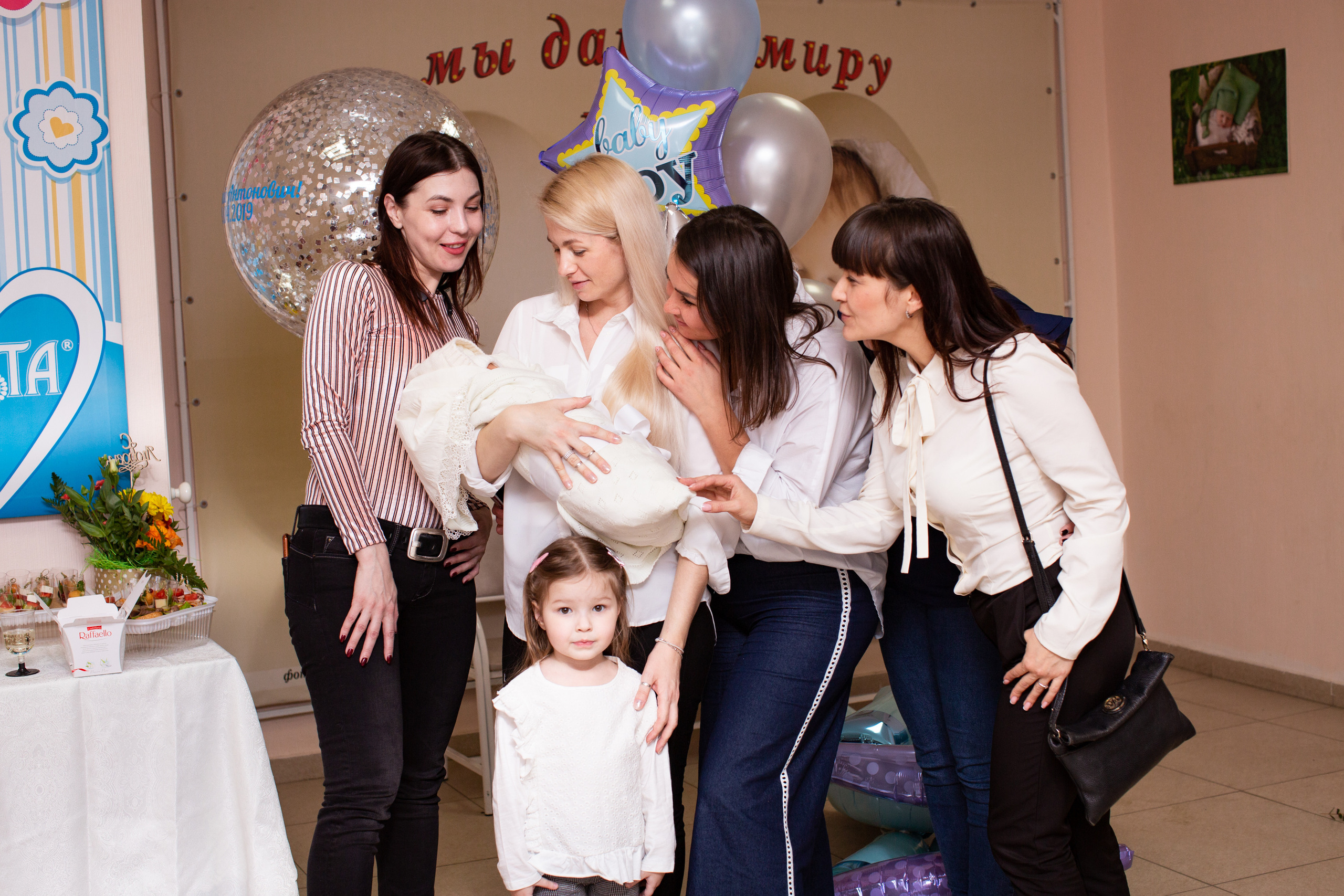 Выписка из роддома в Иркутске — где заказать, портфолио, цены. Семейный и детский фотограф в Иркутске Анастасия Сыроватская