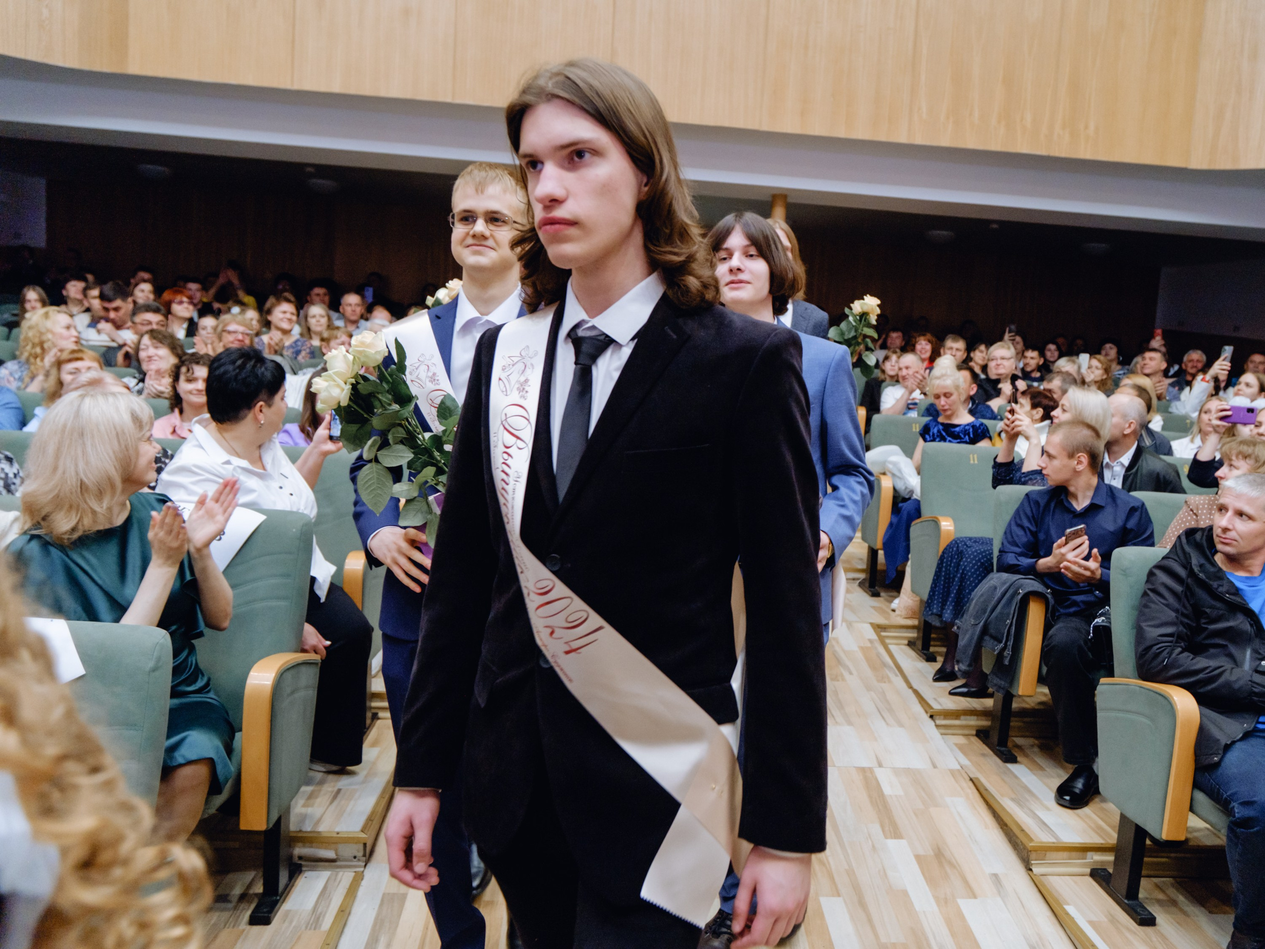 Последний звонок 11 класс. Фотограф Софья Володкина