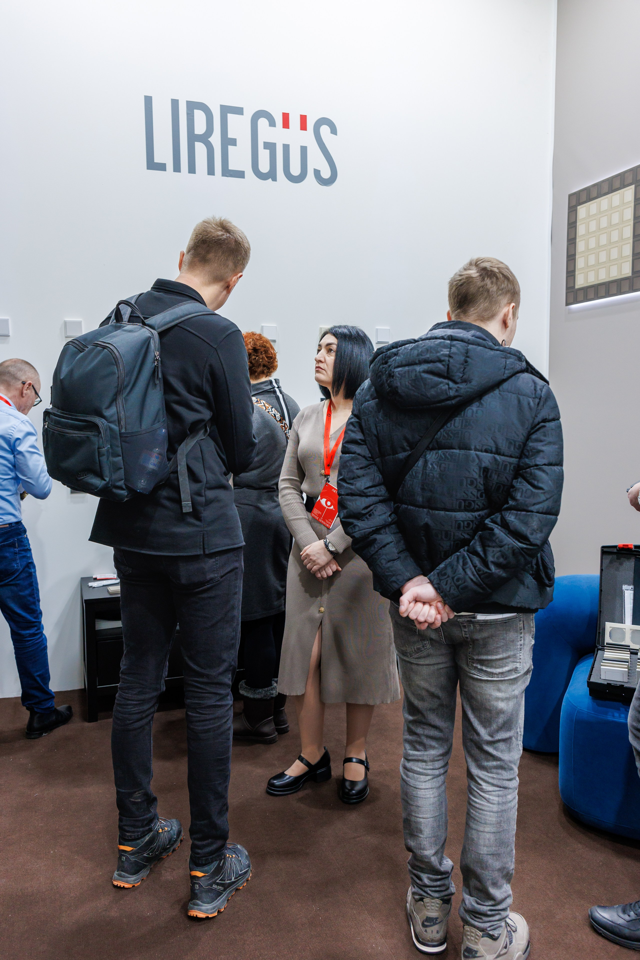 Фотосессия стенда в рамках выставки. Фотограф в Москве Дмитрий Емельянов