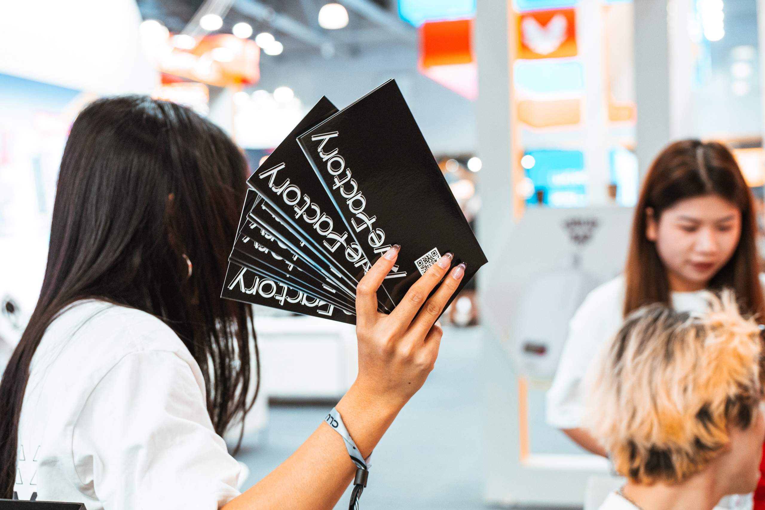 VAPE CLUB SHOW 2025 Крокус Экспо. Фотограф в Москве Дмитрий Емельянов