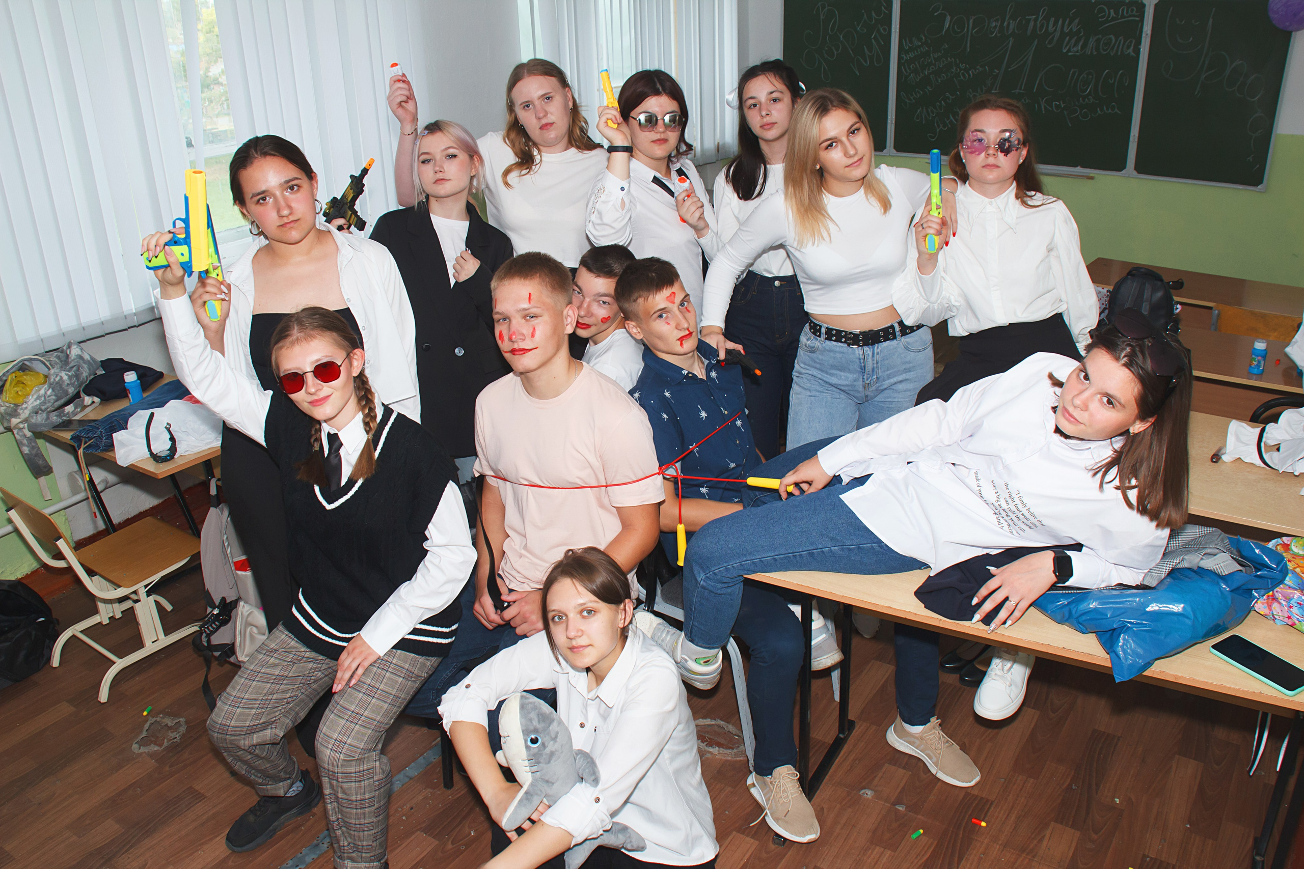 Выпускной альбом 2023. Фотограф и видеограф в Омск/Москва Сащенко Лера