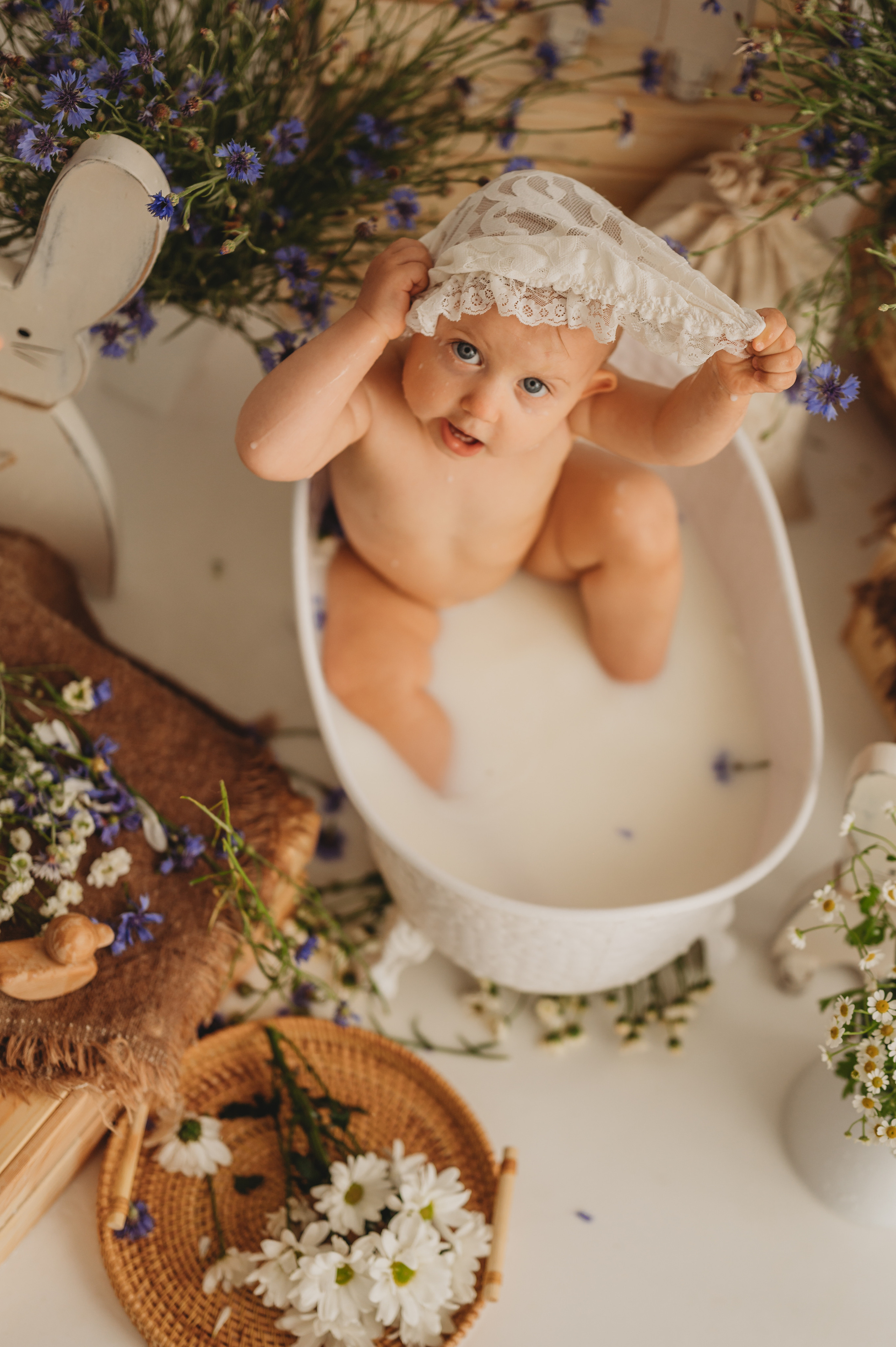 Настена и васильки. Детский и семейный фотограф Ирина Гладких