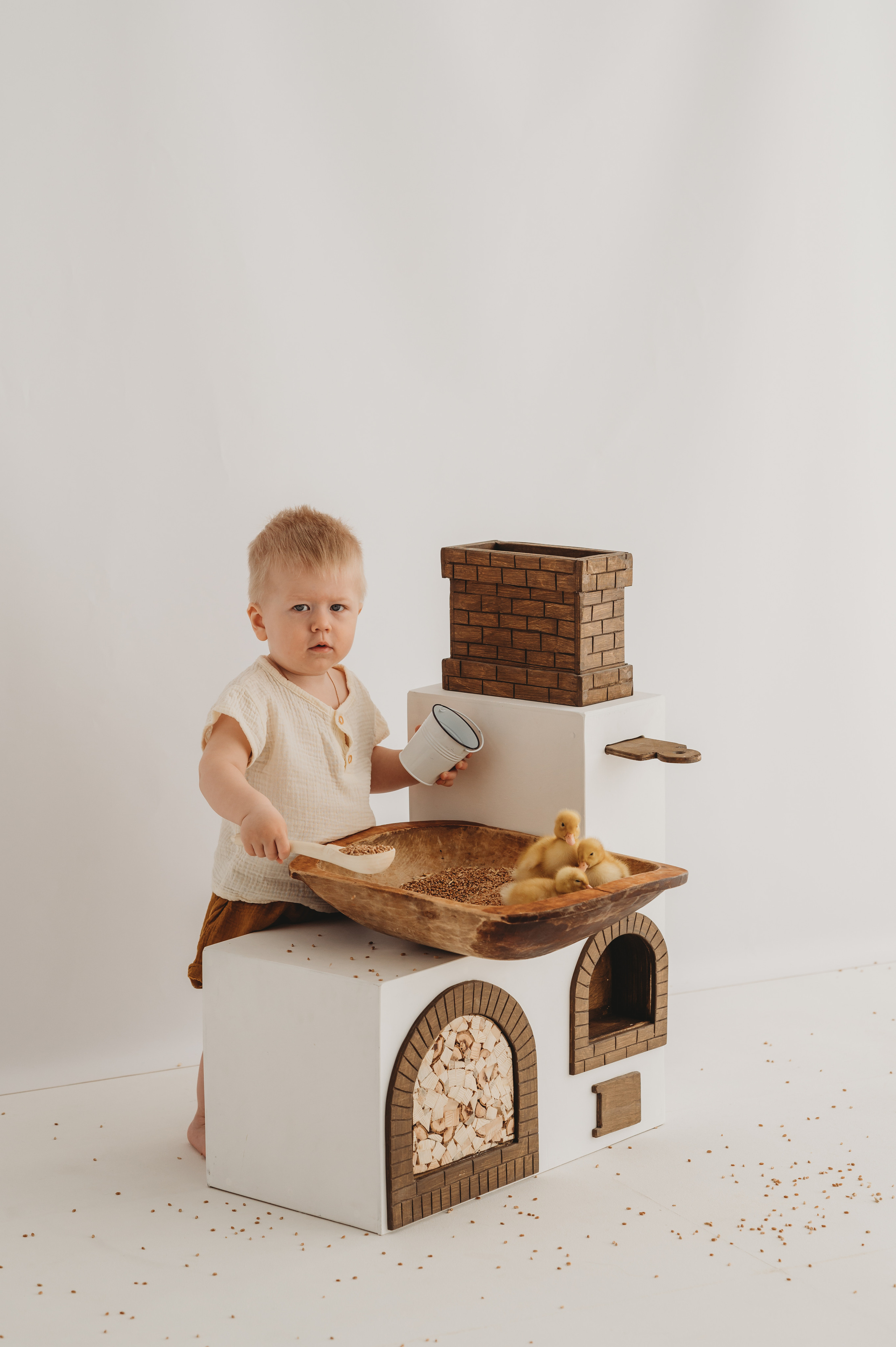 Никитка и Лерочка с утятами. Детский и семейный фотограф Ирина Гладких