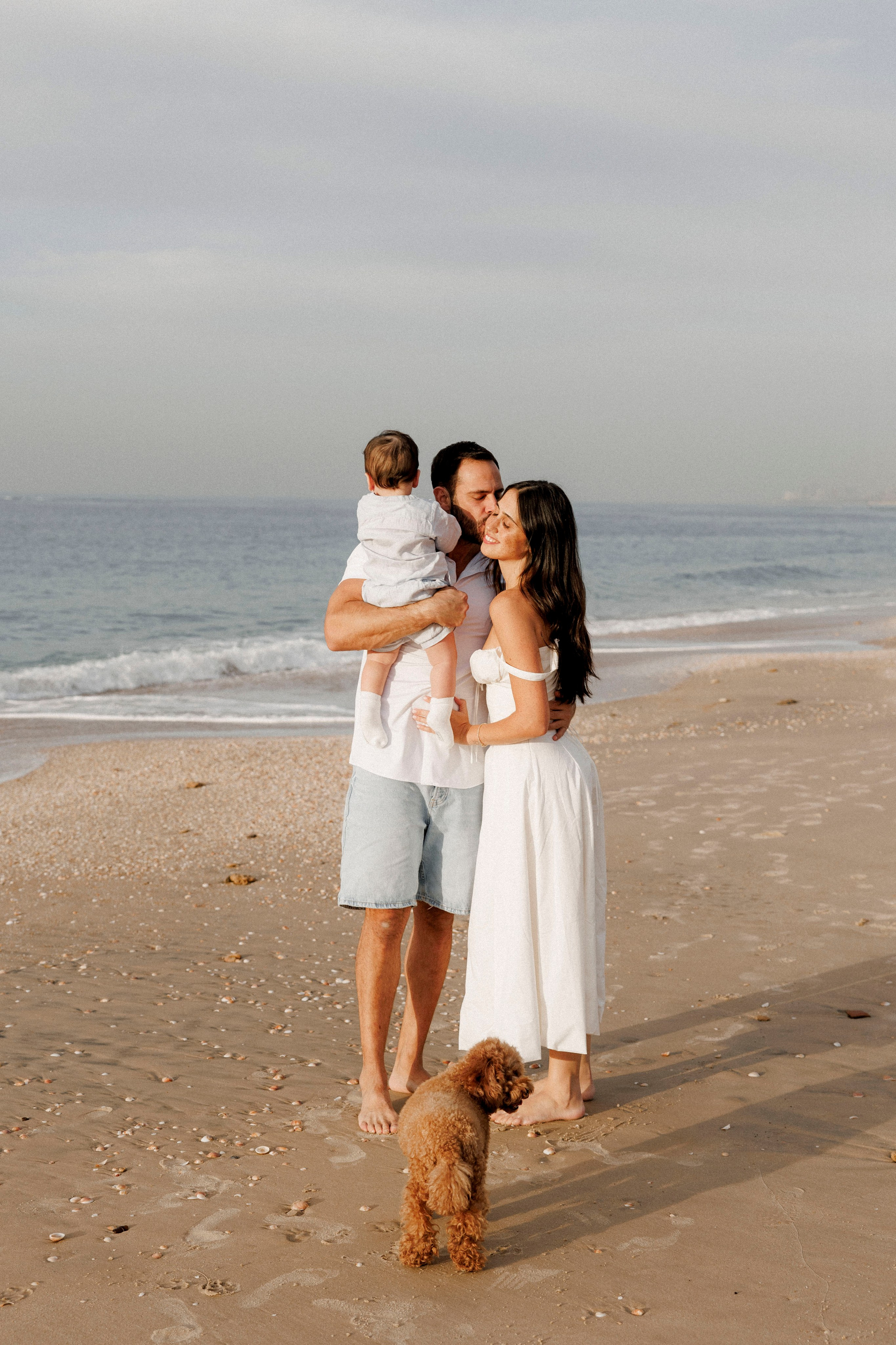 First year family photos near the sea. Главная