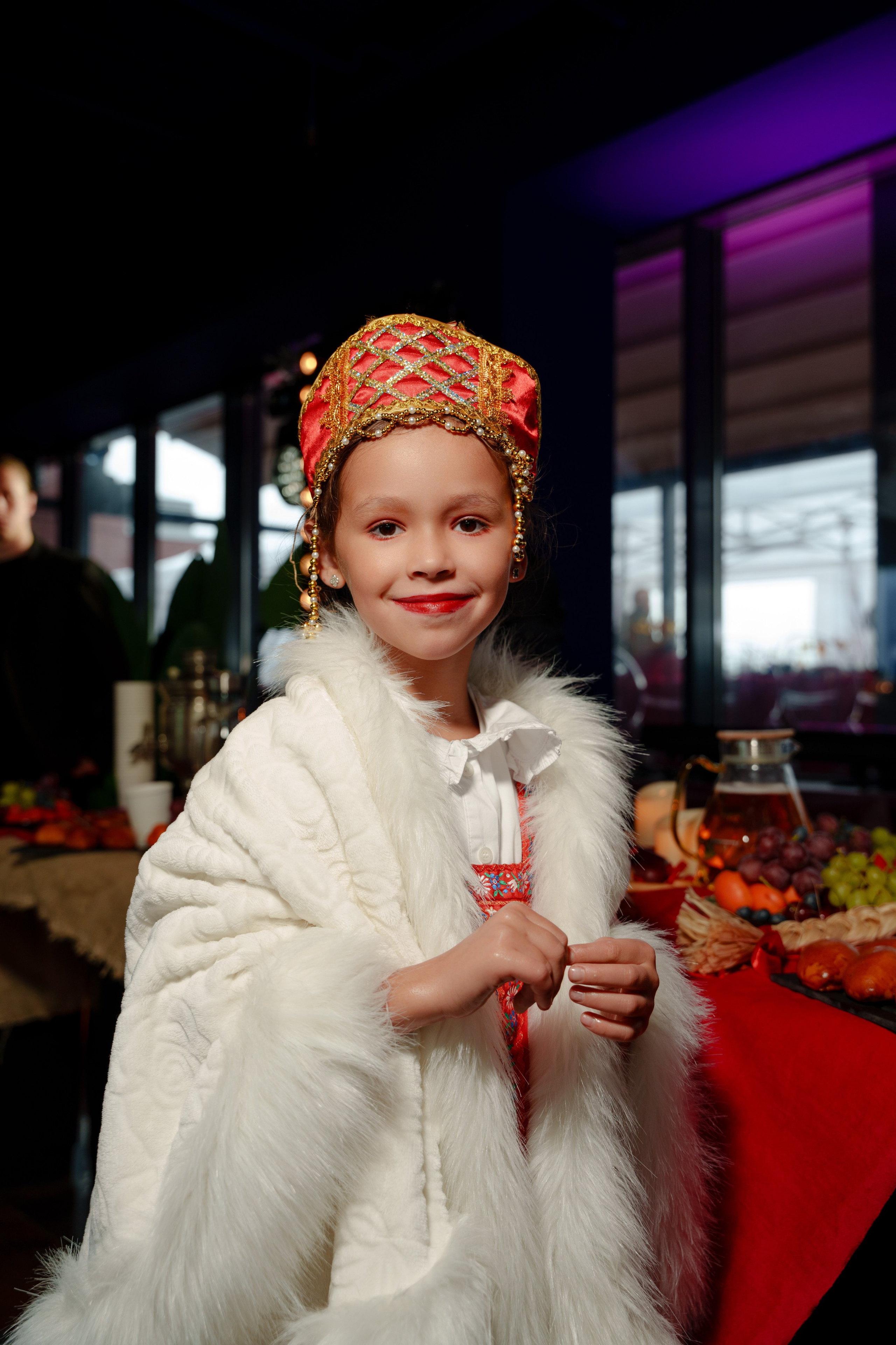 Репортажный фотограф на гендер пати в славянском стиле в Москве. Репортажный фотограф Москва Сергей Дружинин