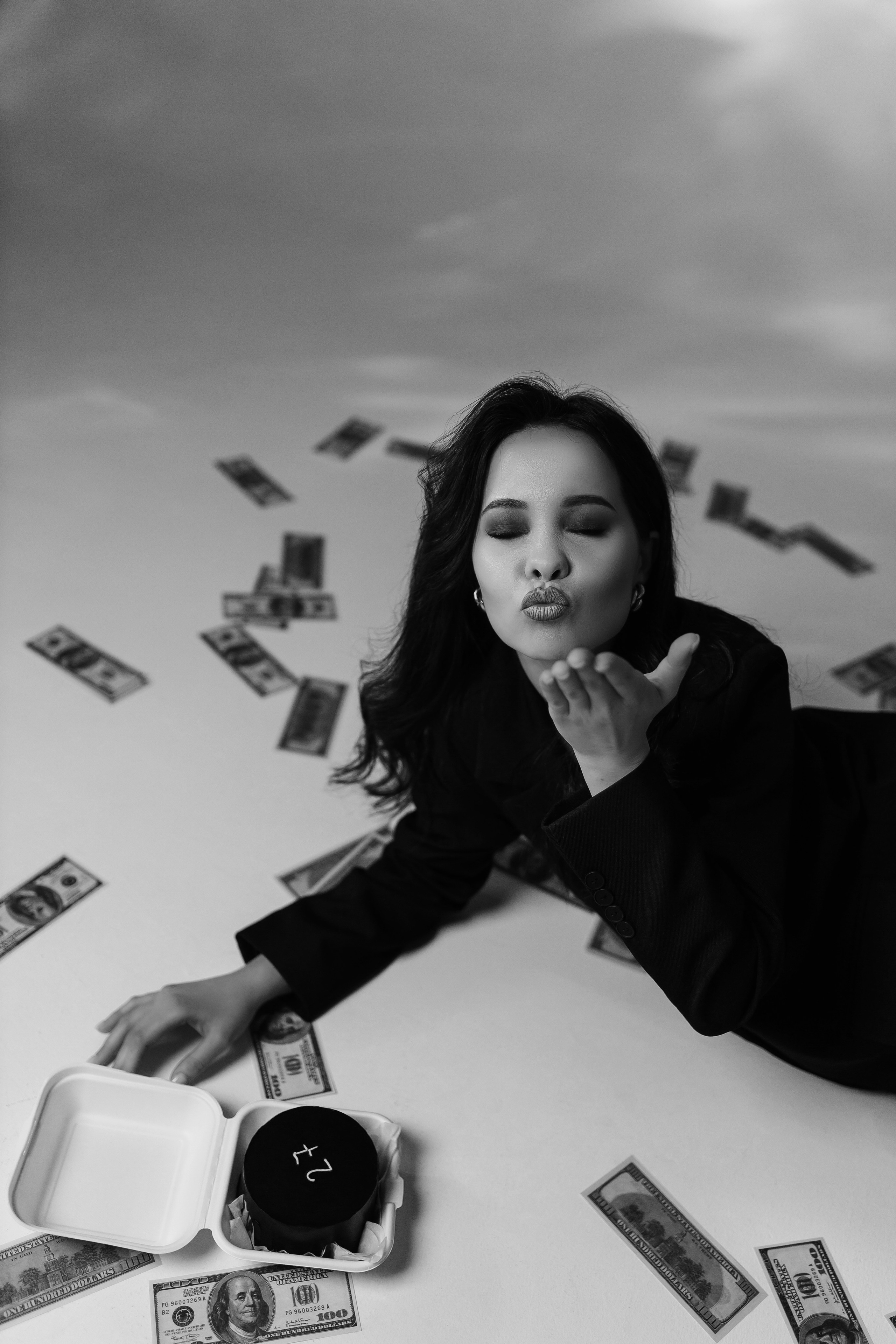 Настя и день рождения в фотостудии. Свадебный фотограф в Ростове-на-Дону и Азове Малявка Анастасия