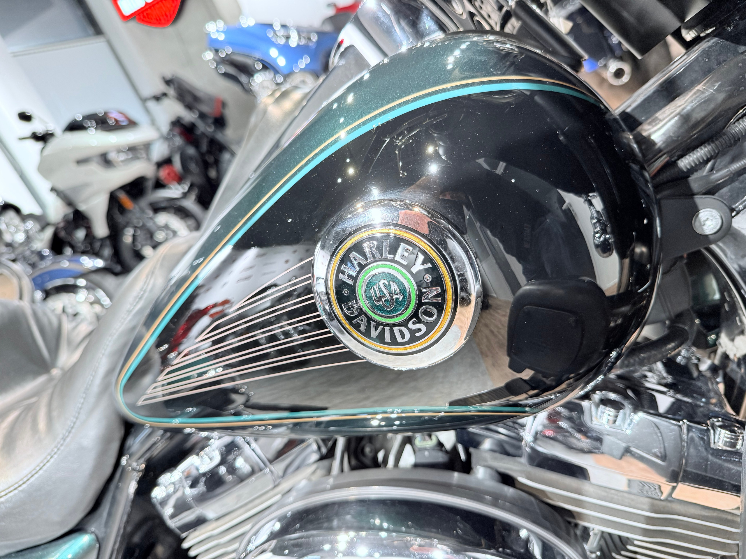 Electra Glide Emerald Green. Hello Davidson, Москва. Только хорошие мотоциклы…