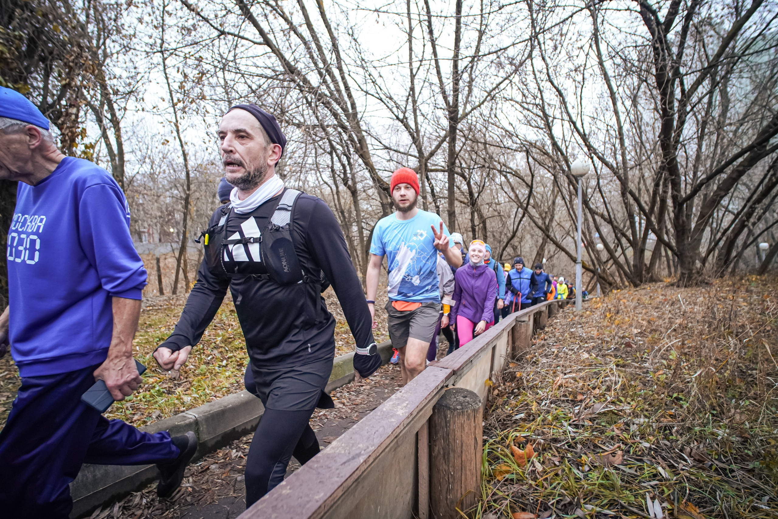 #марафонудома #яuzarun 2024 2-я петля, группа 6:30. Роман Капилюшов. Бег. Фото. Видео. г. Люберцы