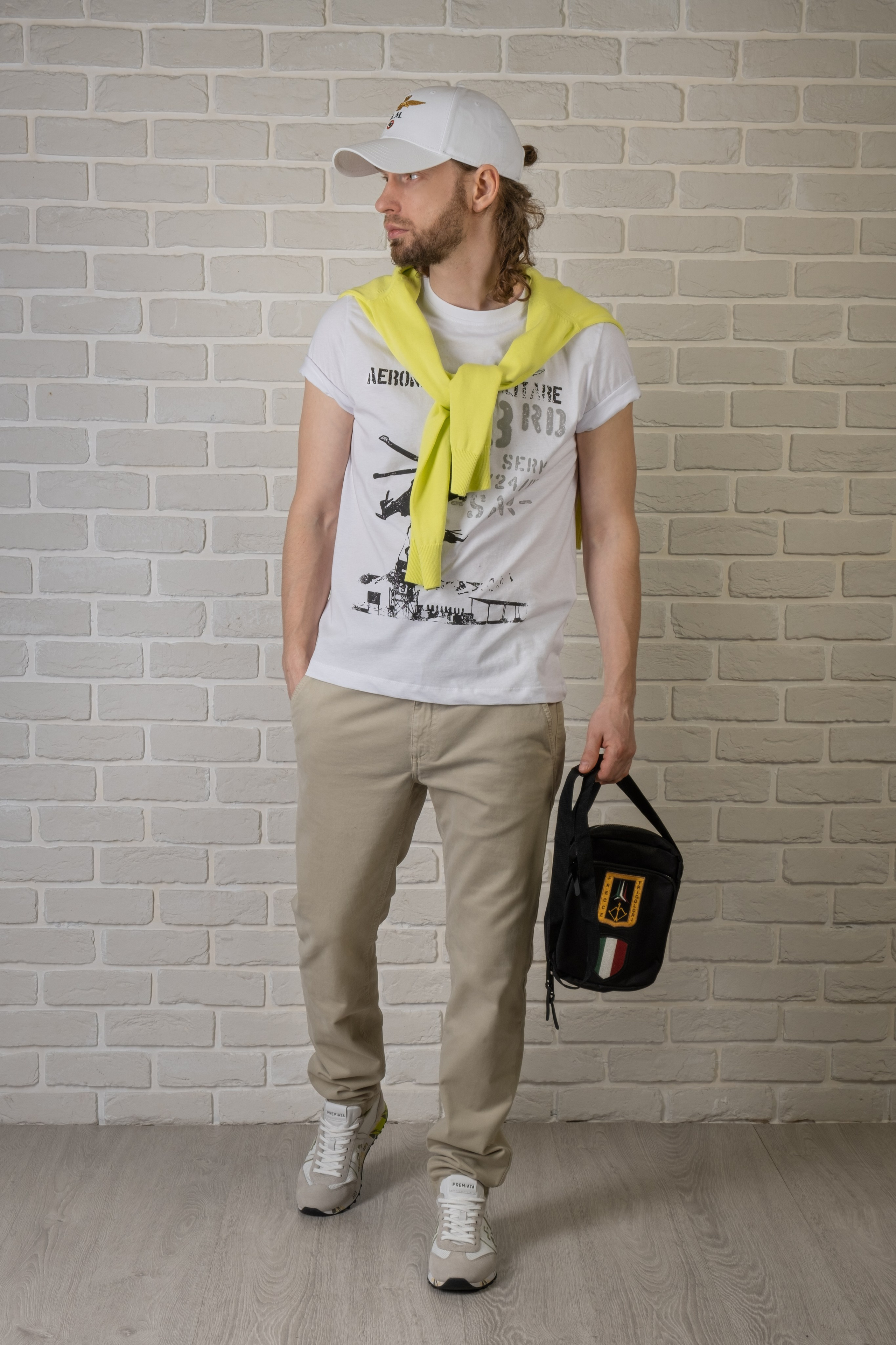 Имиджевая съёмка одежды. Предметный фотограф в Симферополе Антон Катунин