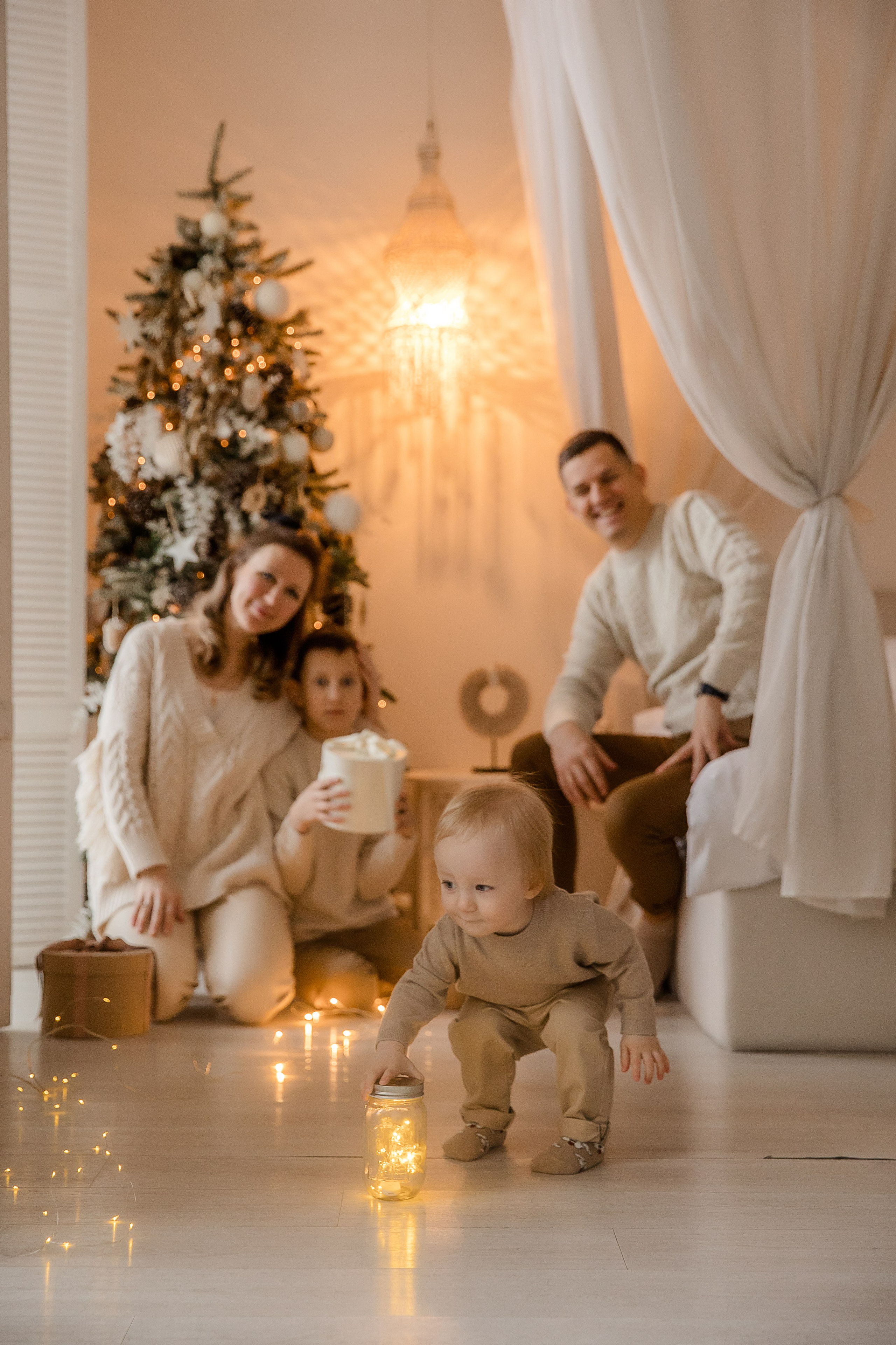 Нескучная новогодняя фотосессия — приношу весь инвентарь с собой. Семейный и детский фотограф в Москве Вера Ускова
