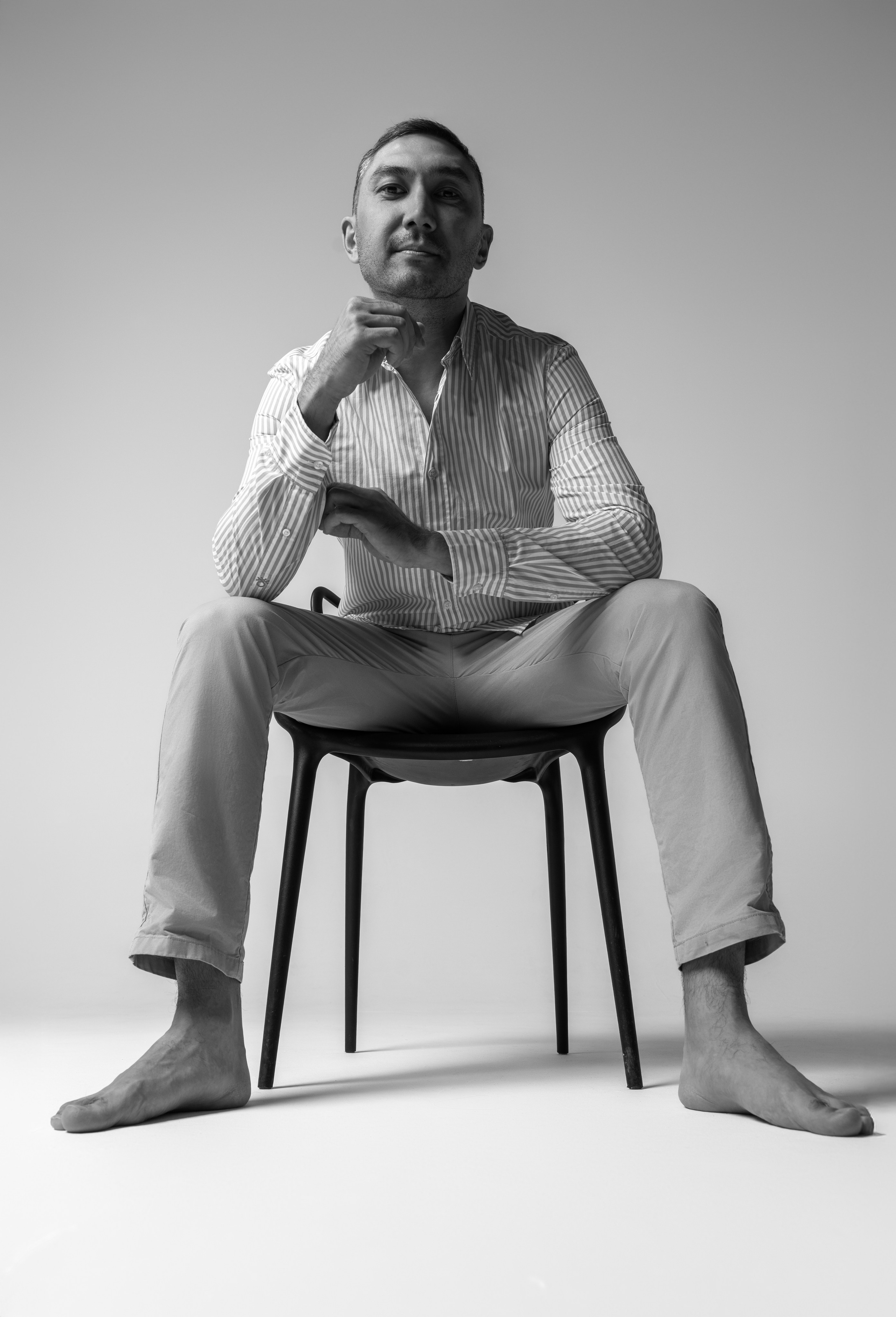 Мужская фотосессия в стиле минимализм. Портретный фотограф в Москве Фарид Леонов