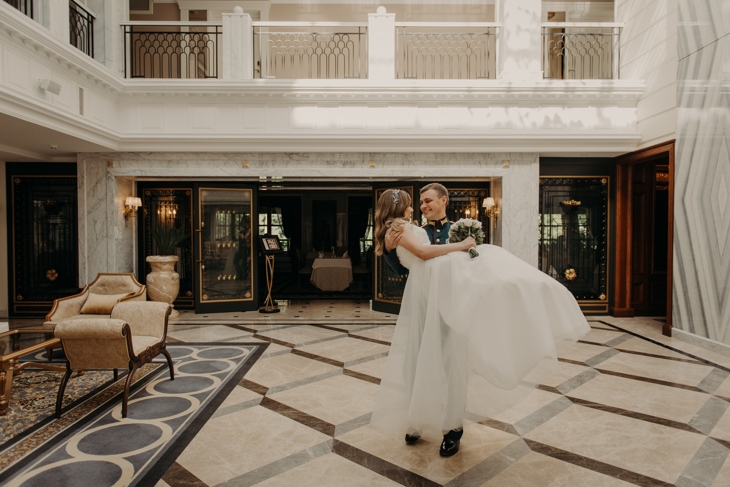 свадебная фотосессия в отеле Tsar Palace