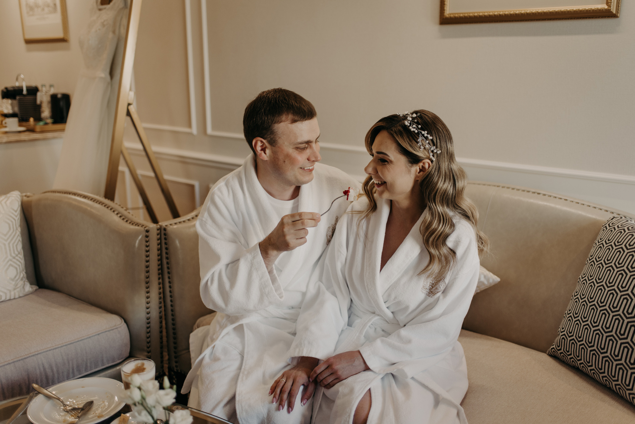 сборы жениха и невесты в отеле Tsar Palace