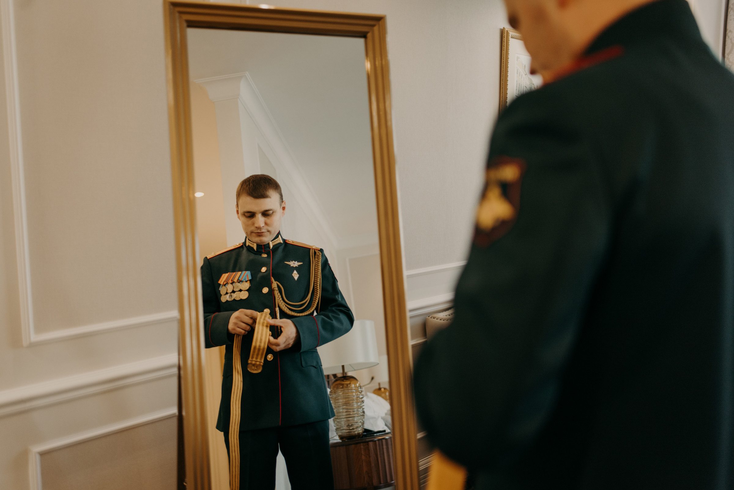 сборы жениха в отеле Tsar Palace