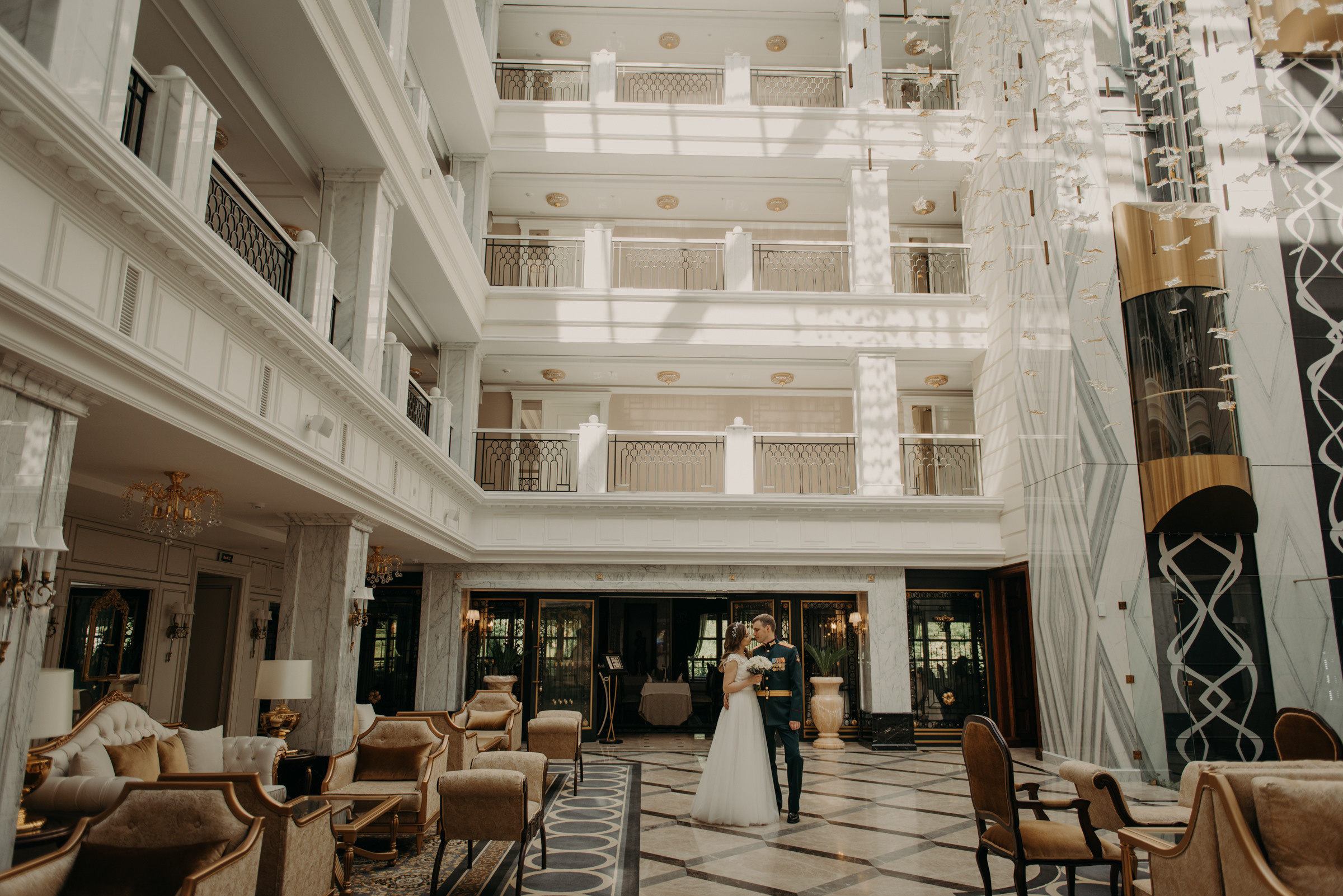 свадебная фотосессия в отеле Tsar Palace