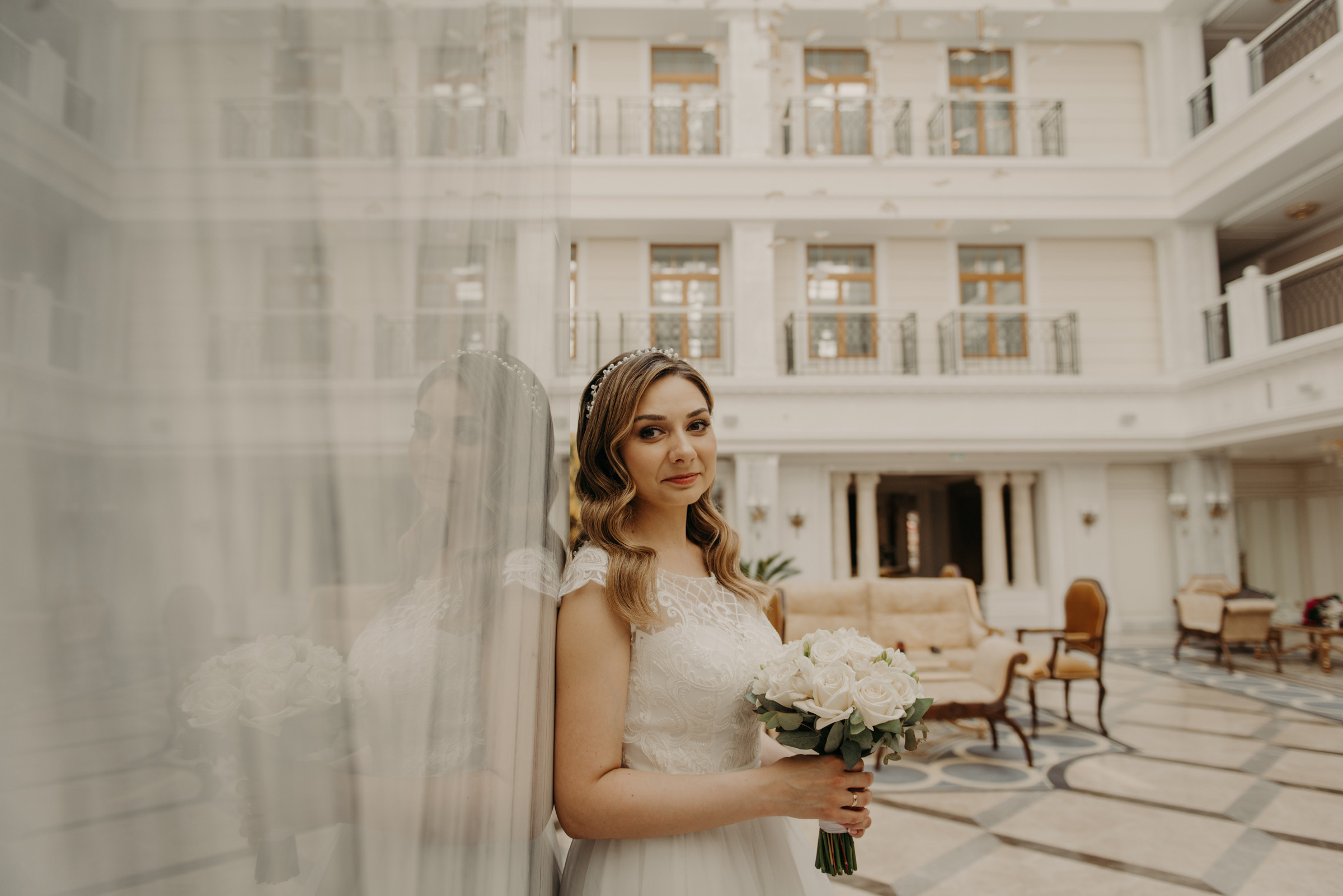 свадебная фотосессия в отеле Tsar Palace