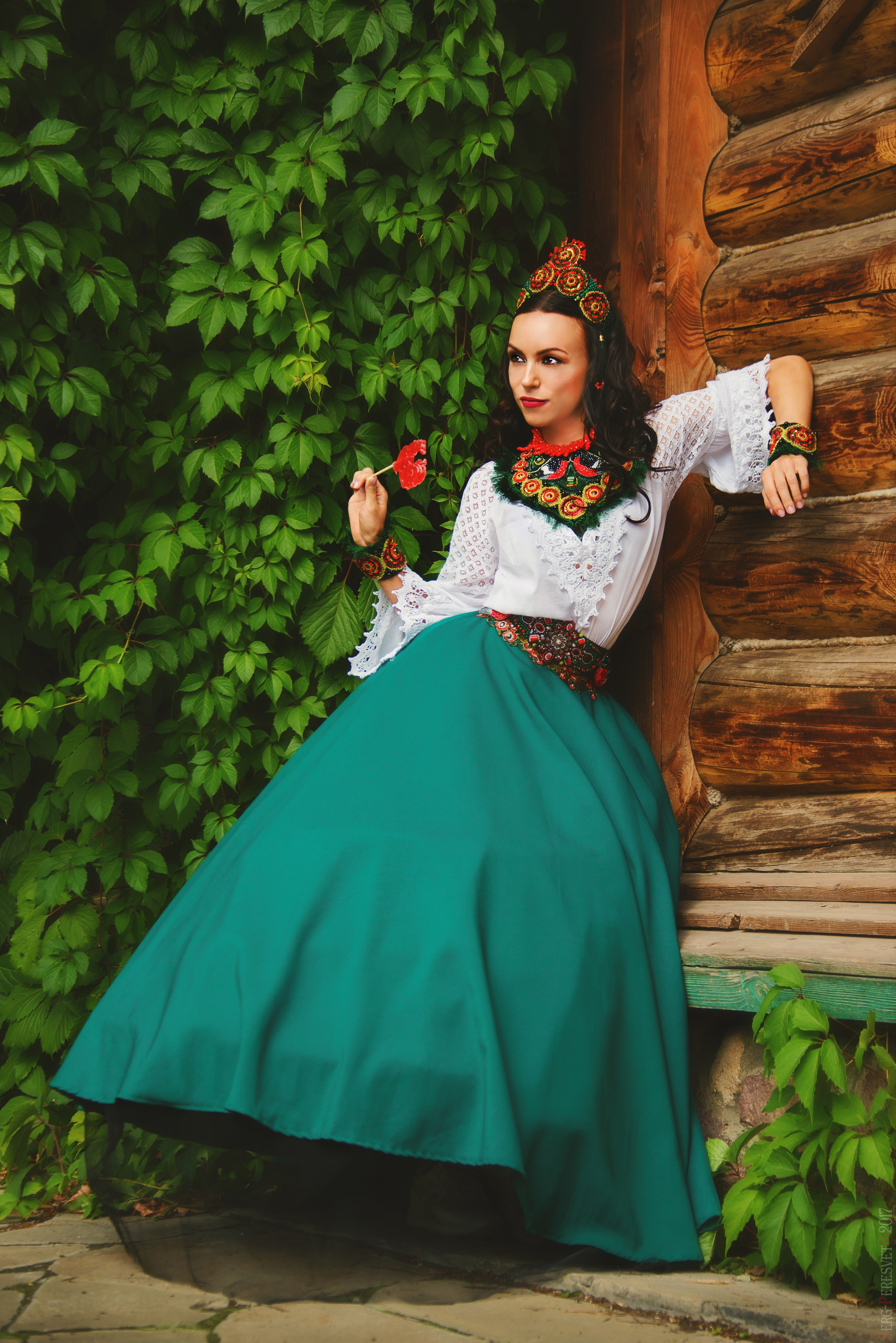 Фотосессия для девушек на природе в Москве - фотограф Сергей Пересвет. Ваш фотограф на праздник в Москве, Раменском, Жуковском, Люберцах