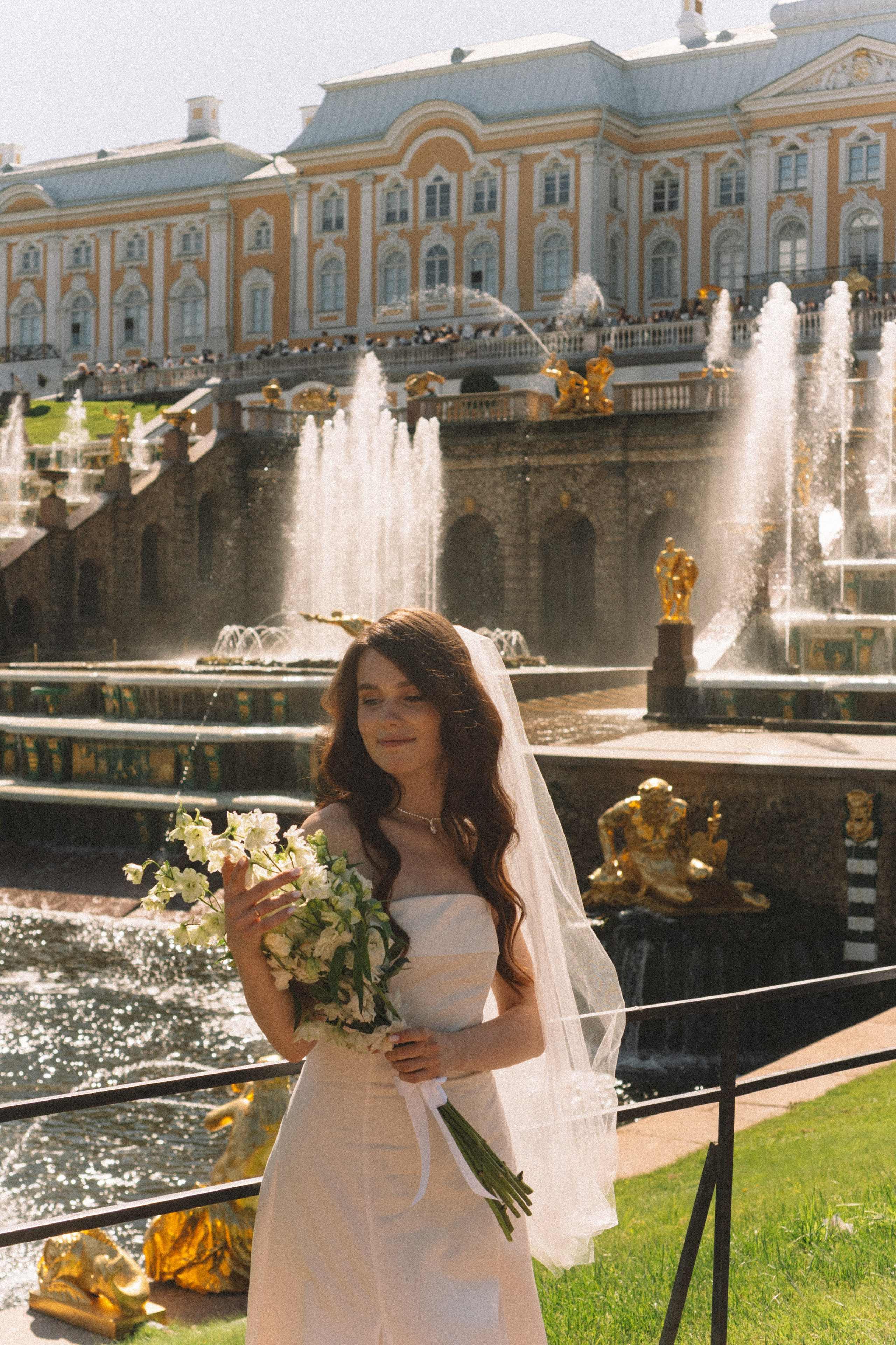 СВАДЕБНАЯ СЬЕМКА В ПЕТЕРГОФЕ И СЬЕМКА РЕПОРТАЖА В ЗАГСЕ ПЕТЕРГОФА. Профессиональный фотограф, Санкт-Петербург — Виктория Богомолова