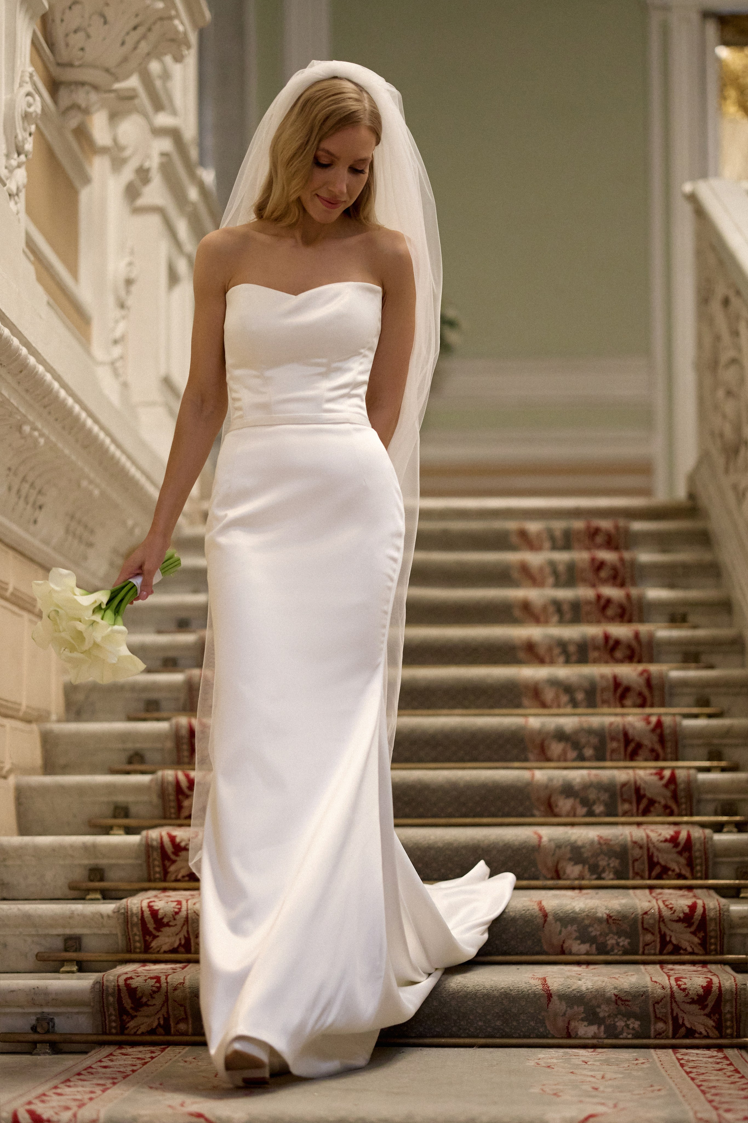 Свадебная фотосессия в Дворце Бракосочетания № 1. Сестры Карабаза. Фотографы и ретушеры в Москве и Санкт-Петербурге