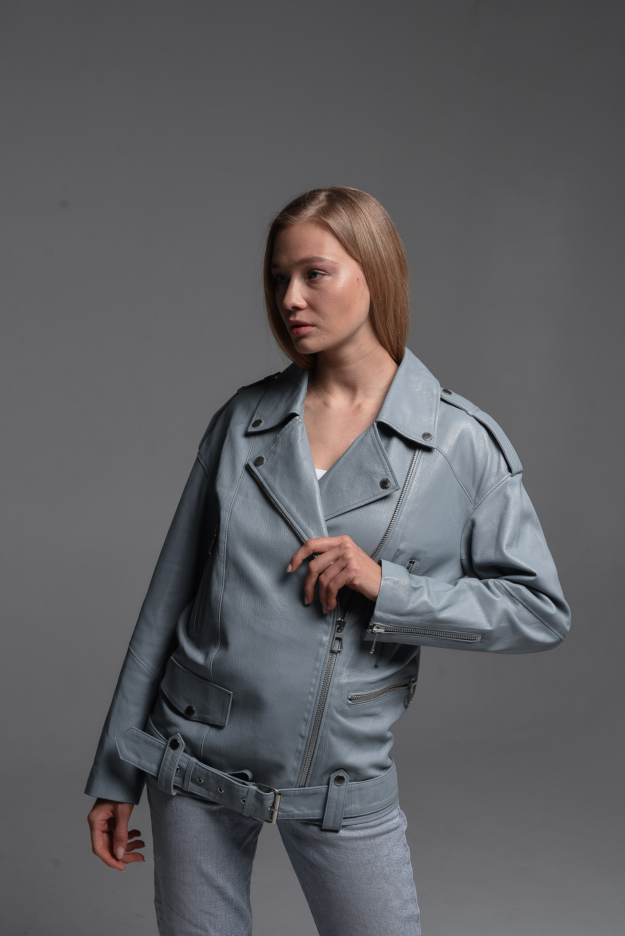 Куртки (фон). Контент фотограф в Москве Лихачева Ксения