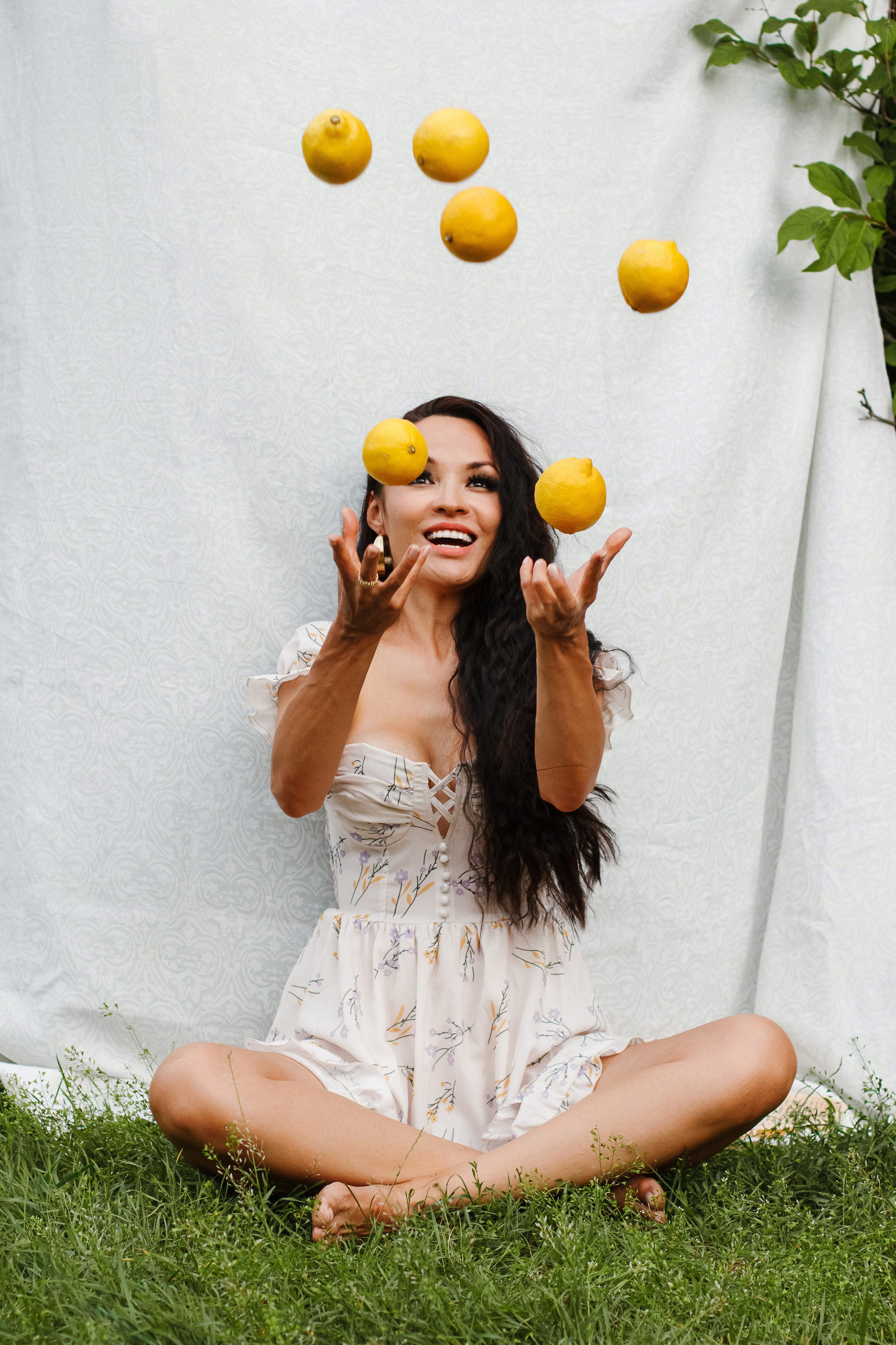Фотосессия с лимонами. Контентный фотограф в Перми Натали Кытманова