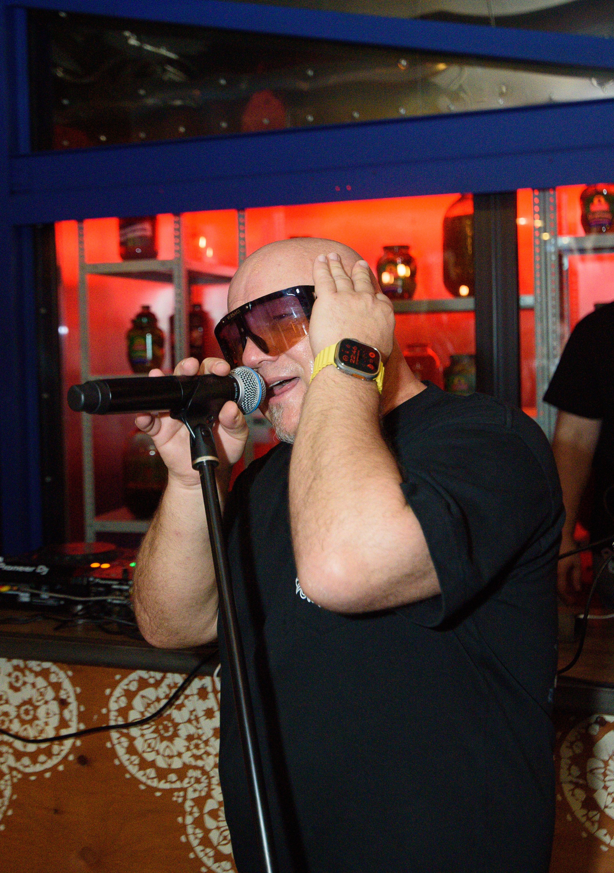 Открытие чебуречной-рюмочной «Петровна». Профессиональный спортивный фотограф в Санкт-Петербурге