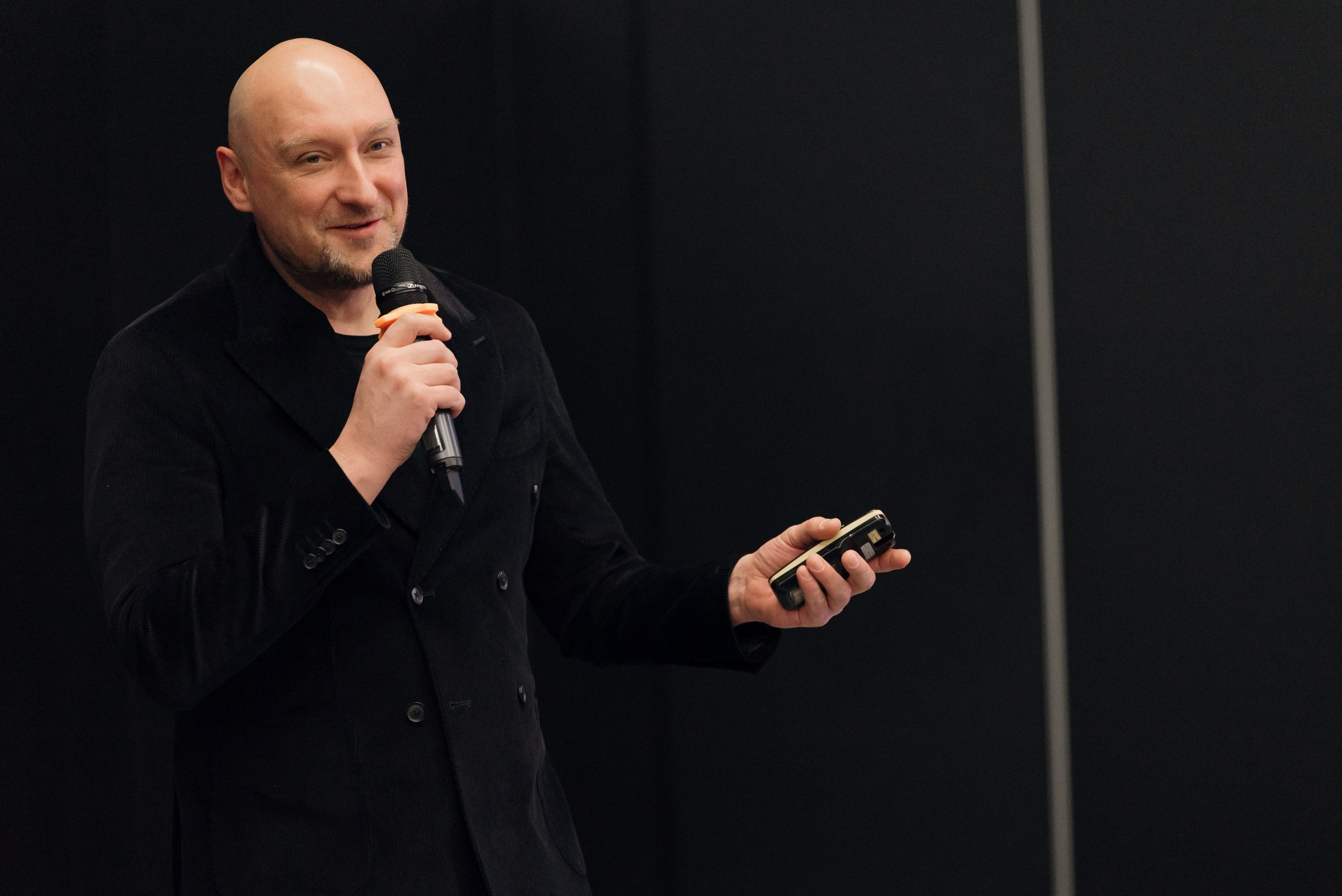 НАОМ. Репортажный фотограф в Санкт-Петербурге Евгений Перевалов