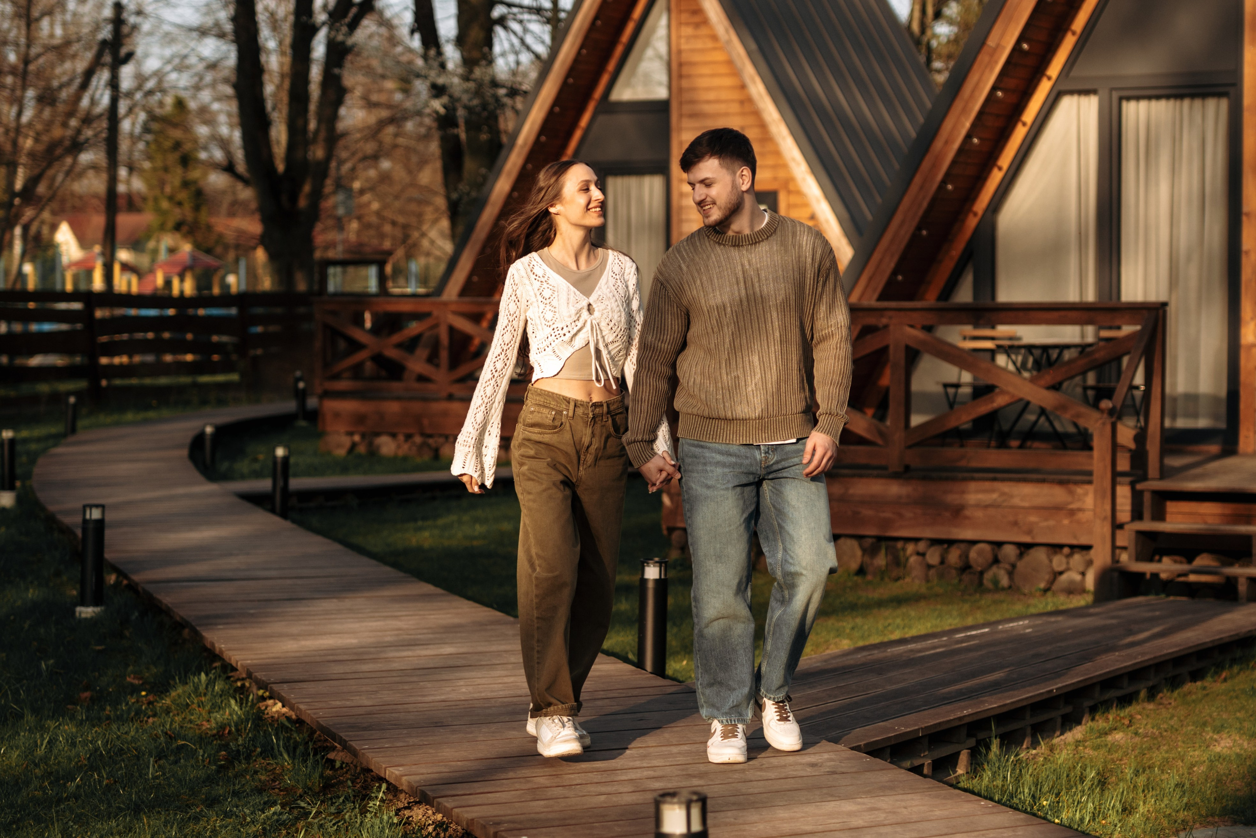 Фотосессия Love Story в глэмпинге для Влады и Виктора. Свадебный фотограф в Тамбове Павел Четвертков