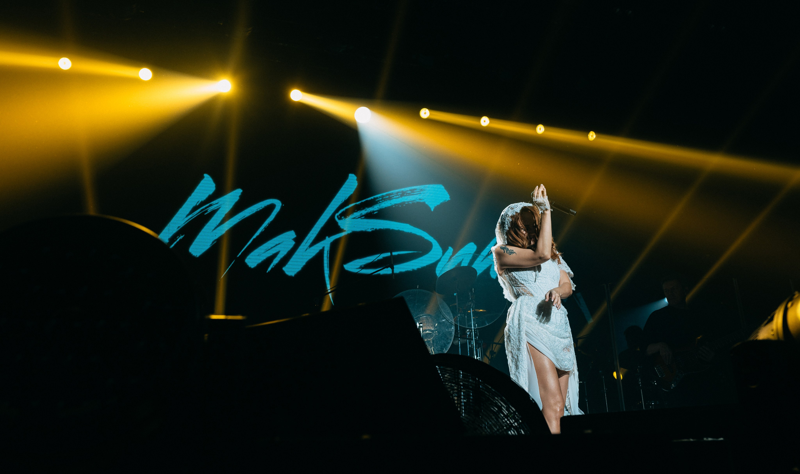 Концерт Максим в Санкт-Петербурге. Фотограф Елизавета Федосова. Репортажная съемка концерта. 