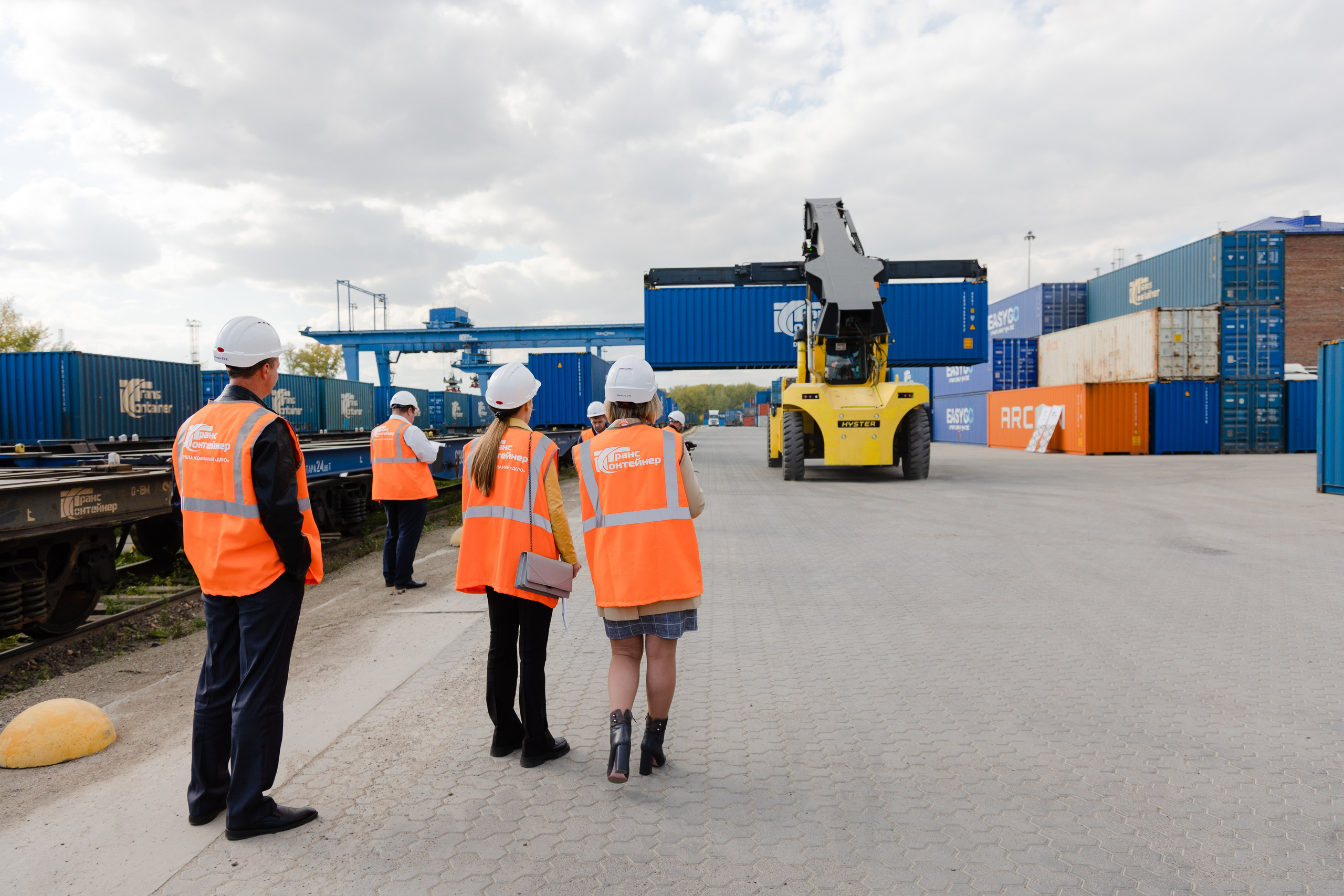 ТрансКонтейнер. Фотограф свадебный семейный в Красноярске Шукшина Наталья