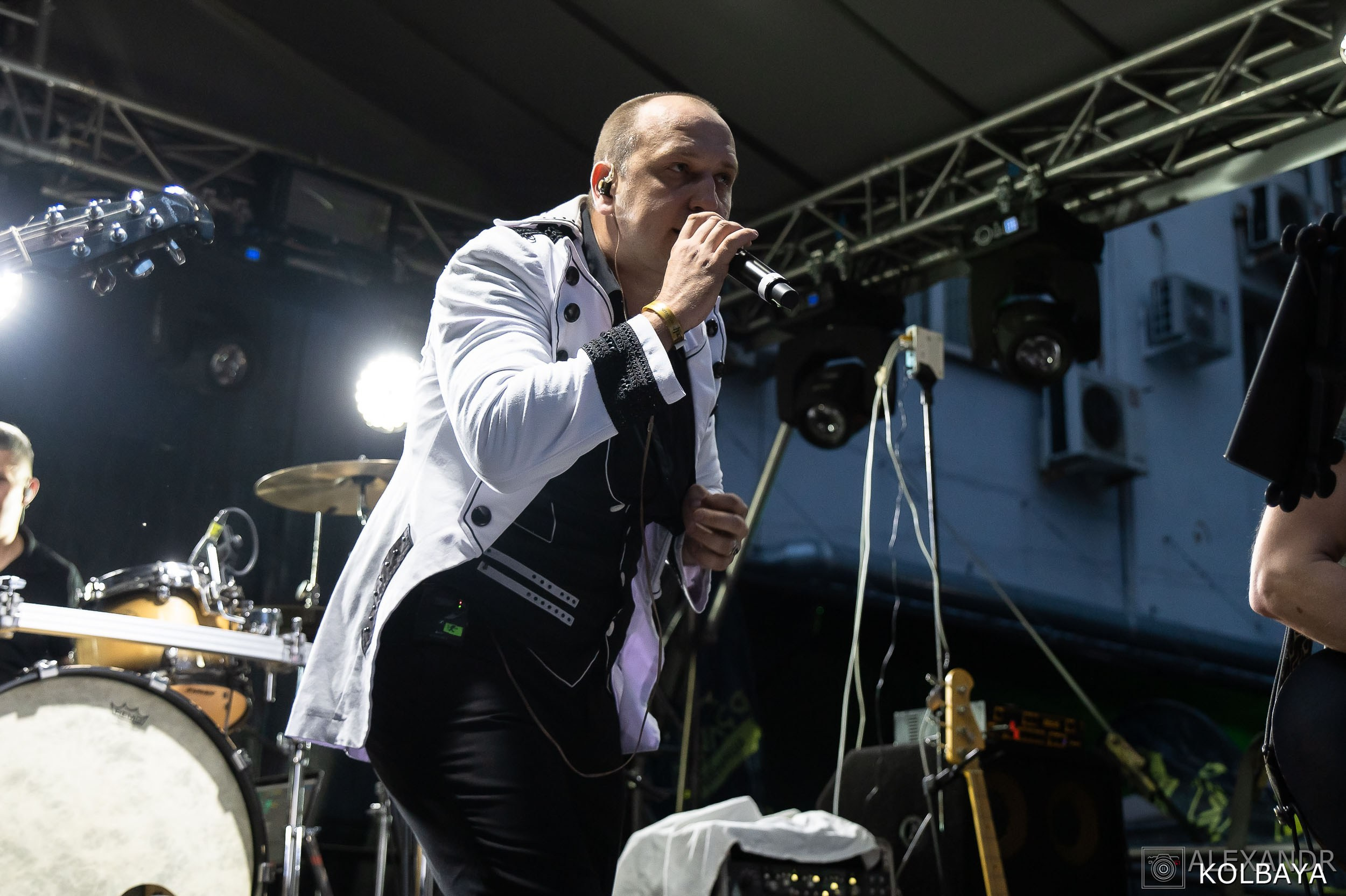 Фоторепортаж с мэшап концерта группы Черный Обелиск 4 июля 2024 года. Концертный и театральный репортажный фотограф в Москве Александр Колбая