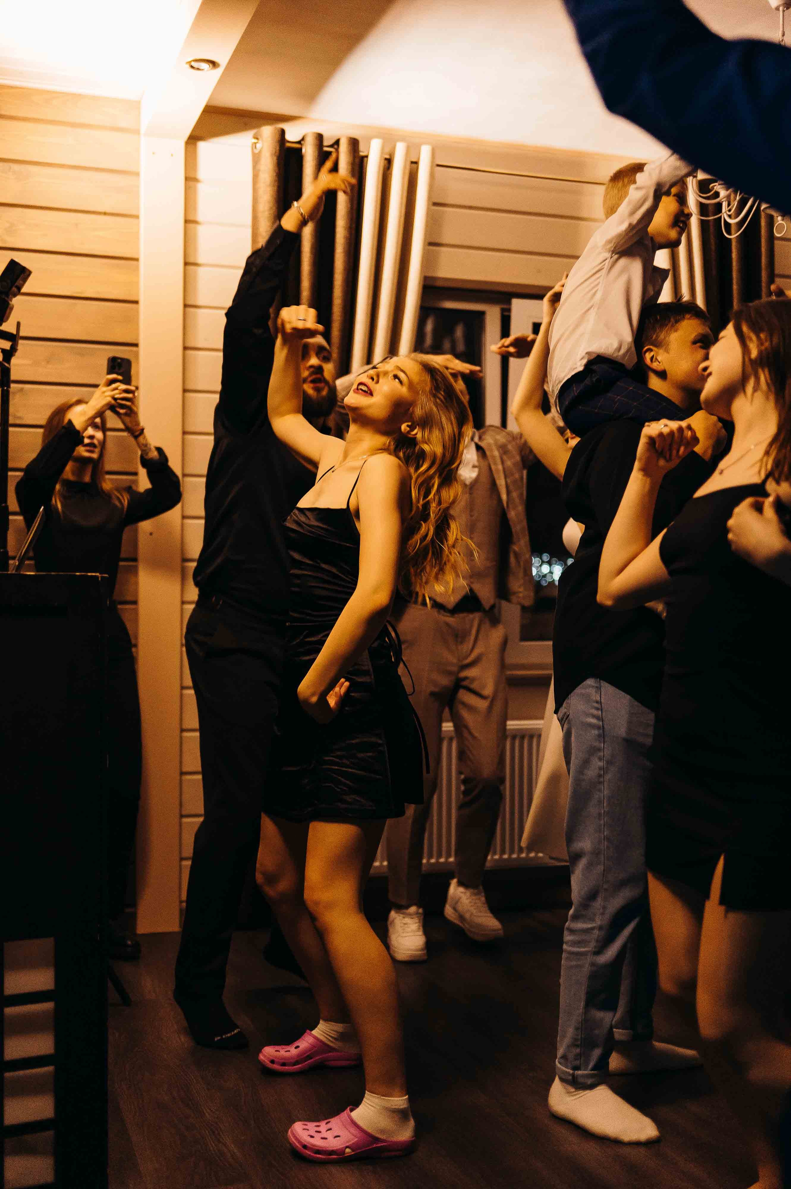 Фотосъемка выездной регистрации. Свадебный и семейный фотограф в Котласе Никита Попов