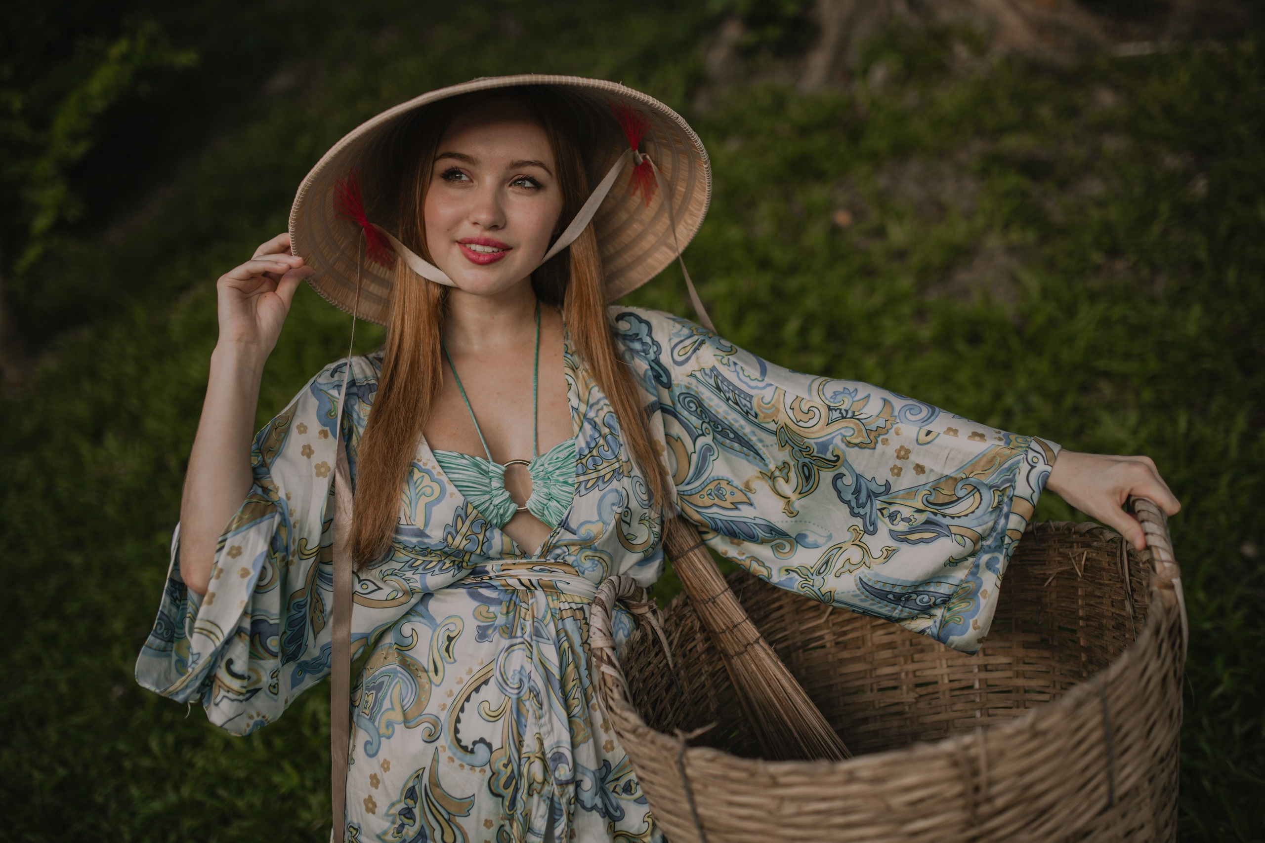 Елизавета на улицах Вьетнама. Главная