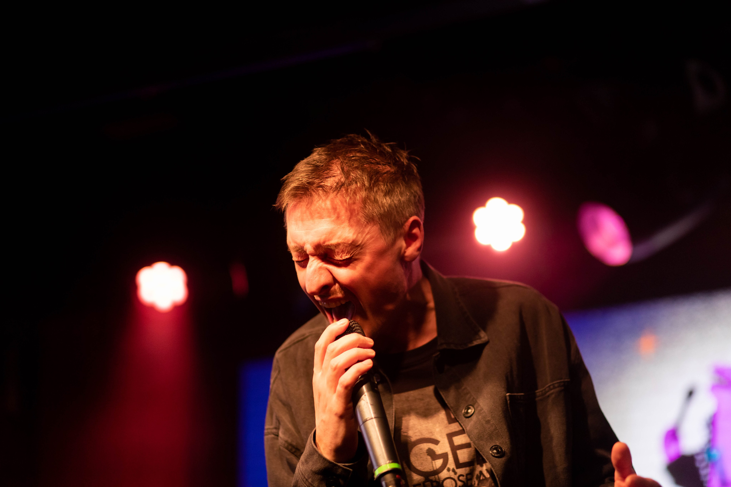 16tons. Кира Кечекьян — фотограф в Москве