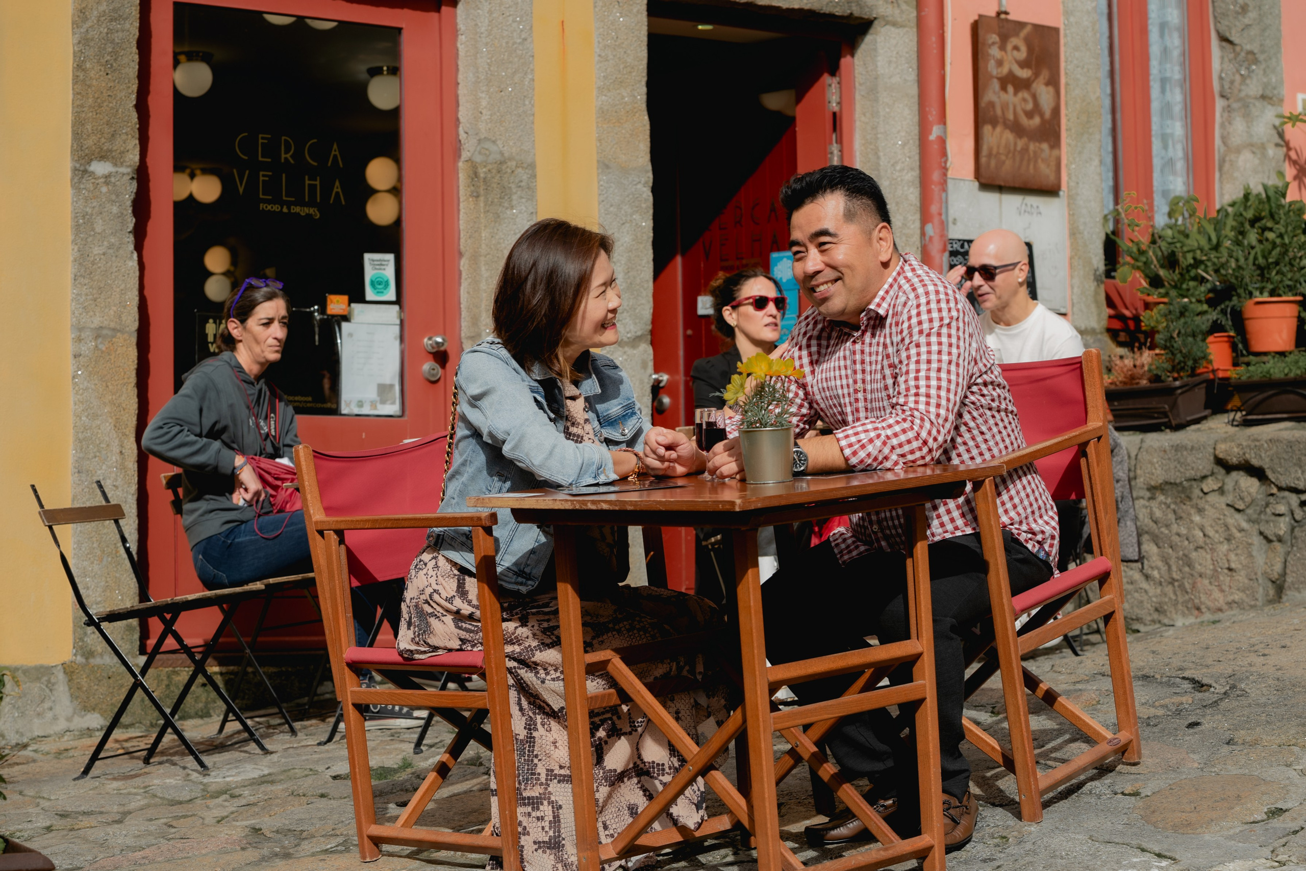YOKE and ALFRED. Walking in Porto after the rain. Anastasiia Antoniuk portrait, family and couple photographer, Portugal